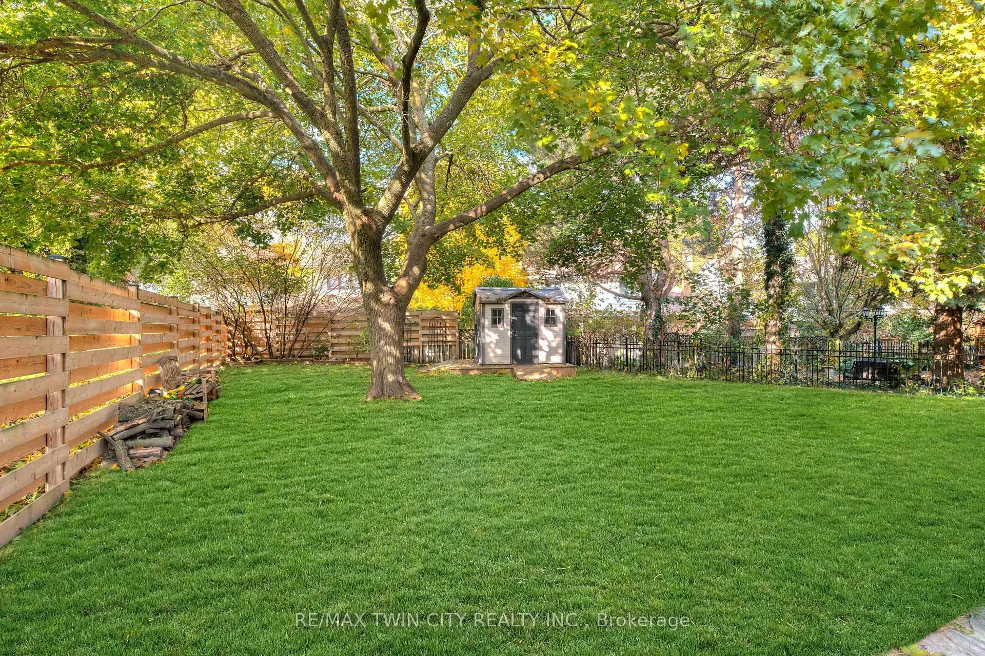 Photo 43 of 455 Winchester Drive, Waterloo — HOMEH