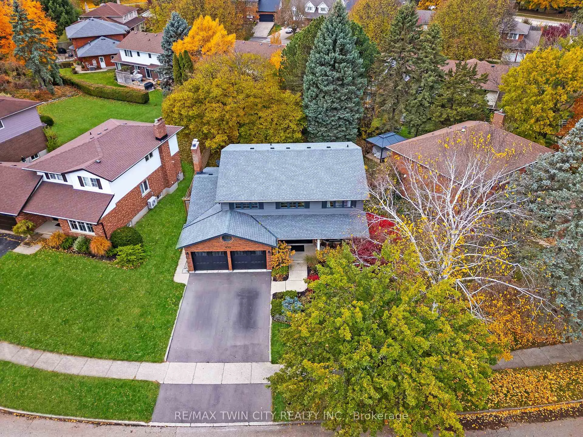 Photo 47 of 455 Winchester Drive, Waterloo — HOMEH