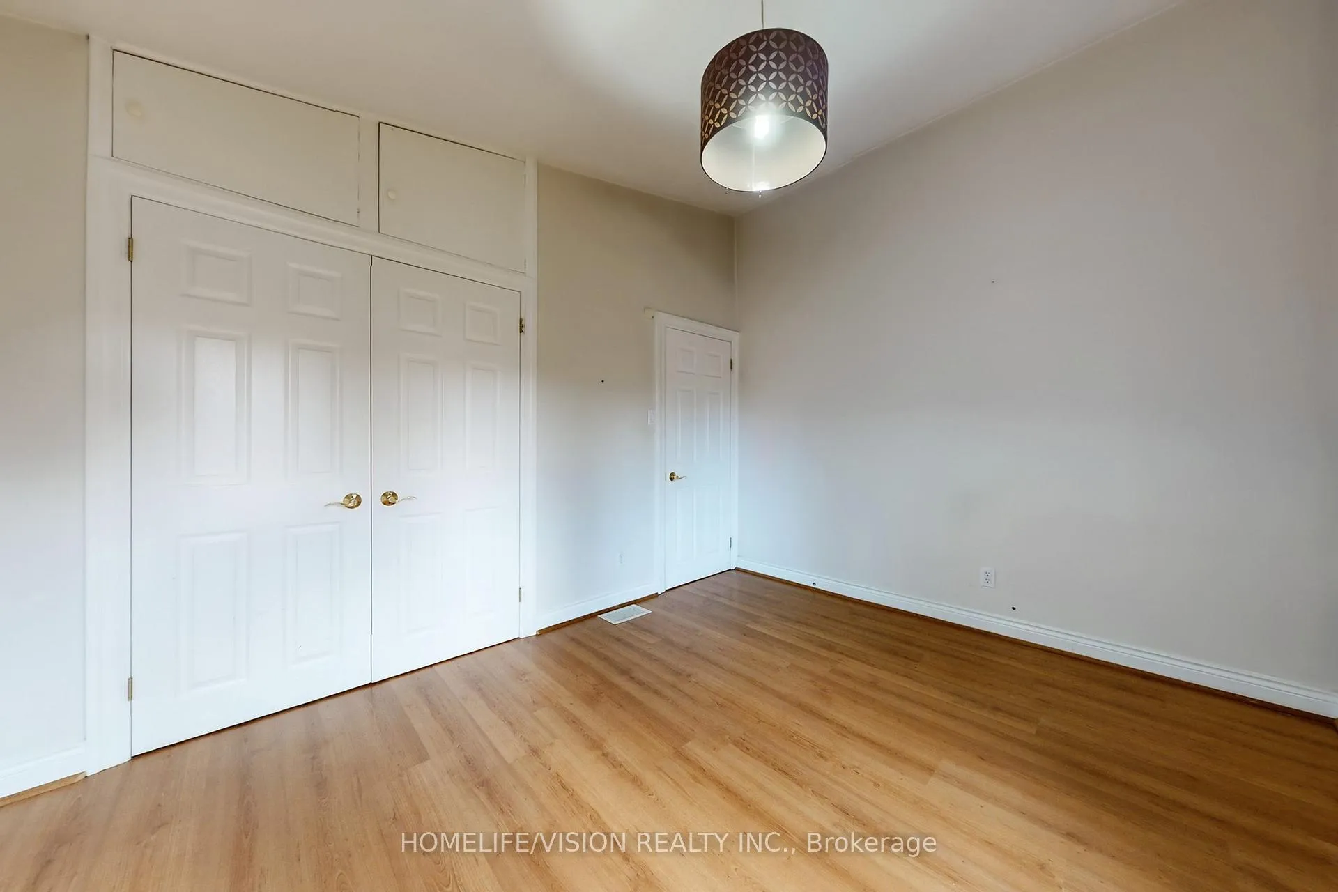 Photo 17 of 135 Patricia Drive, King, King City — HOMEH
