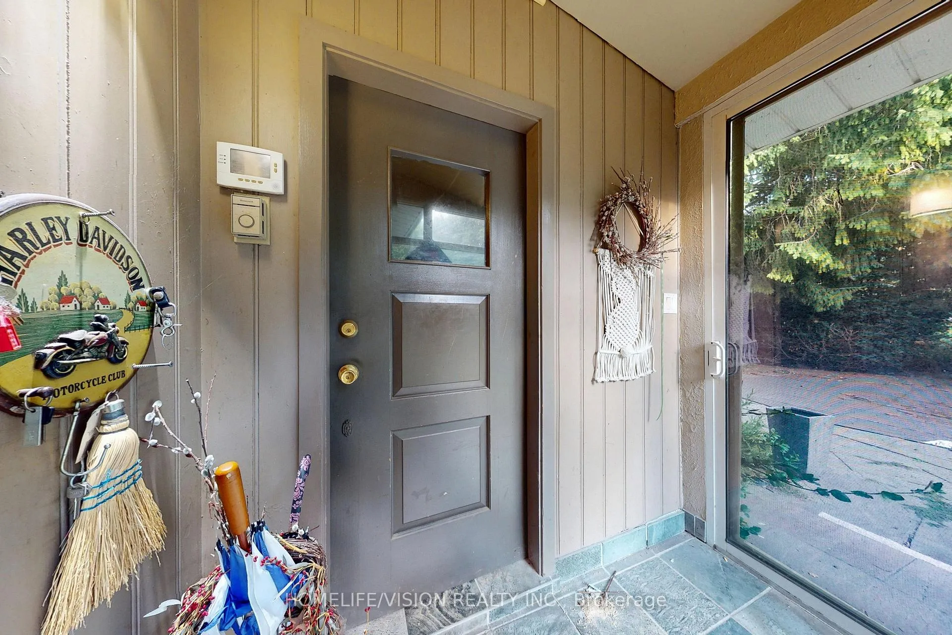Photo 20 of 135 Patricia Drive, King, King City — HOMEH