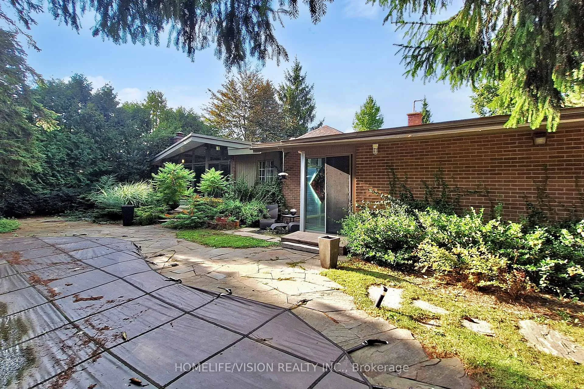 Photo 33 of 135 Patricia Drive, King, King City — HOMEH