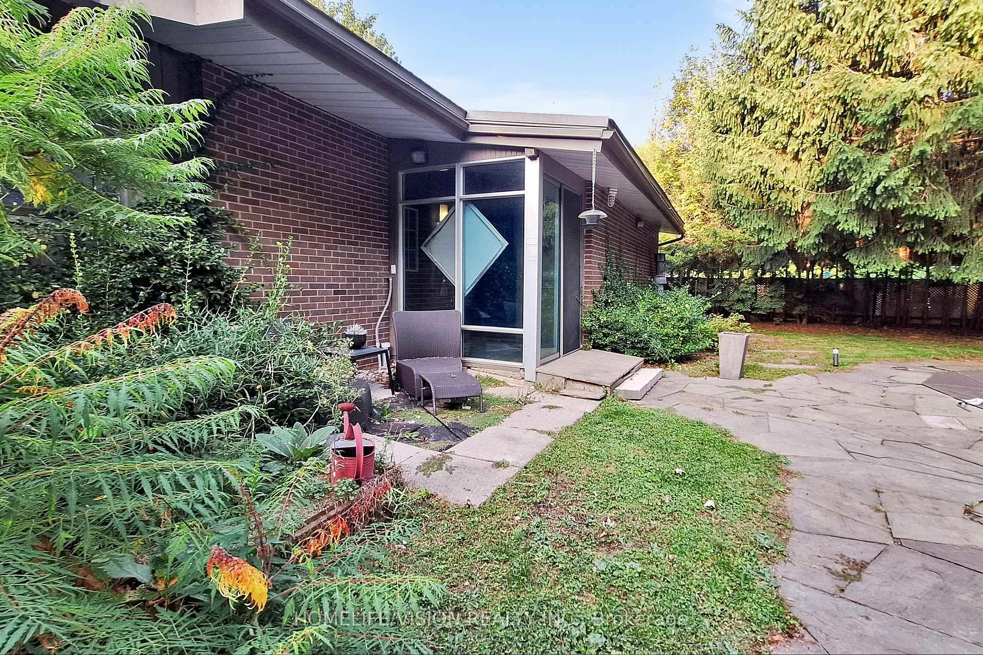 Photo 34 of 135 Patricia Drive, King, King City — HOMEH