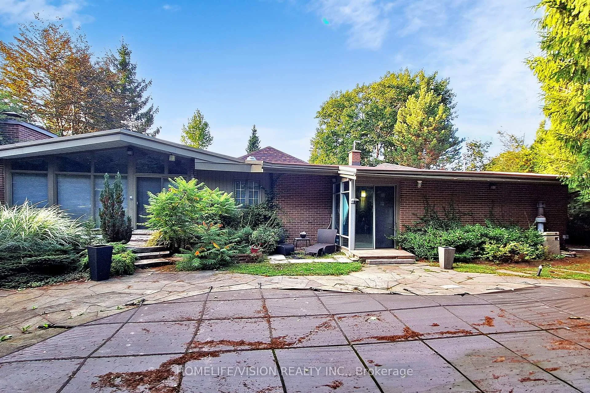 Photo 35 of 135 Patricia Drive, King, King City — HOMEH