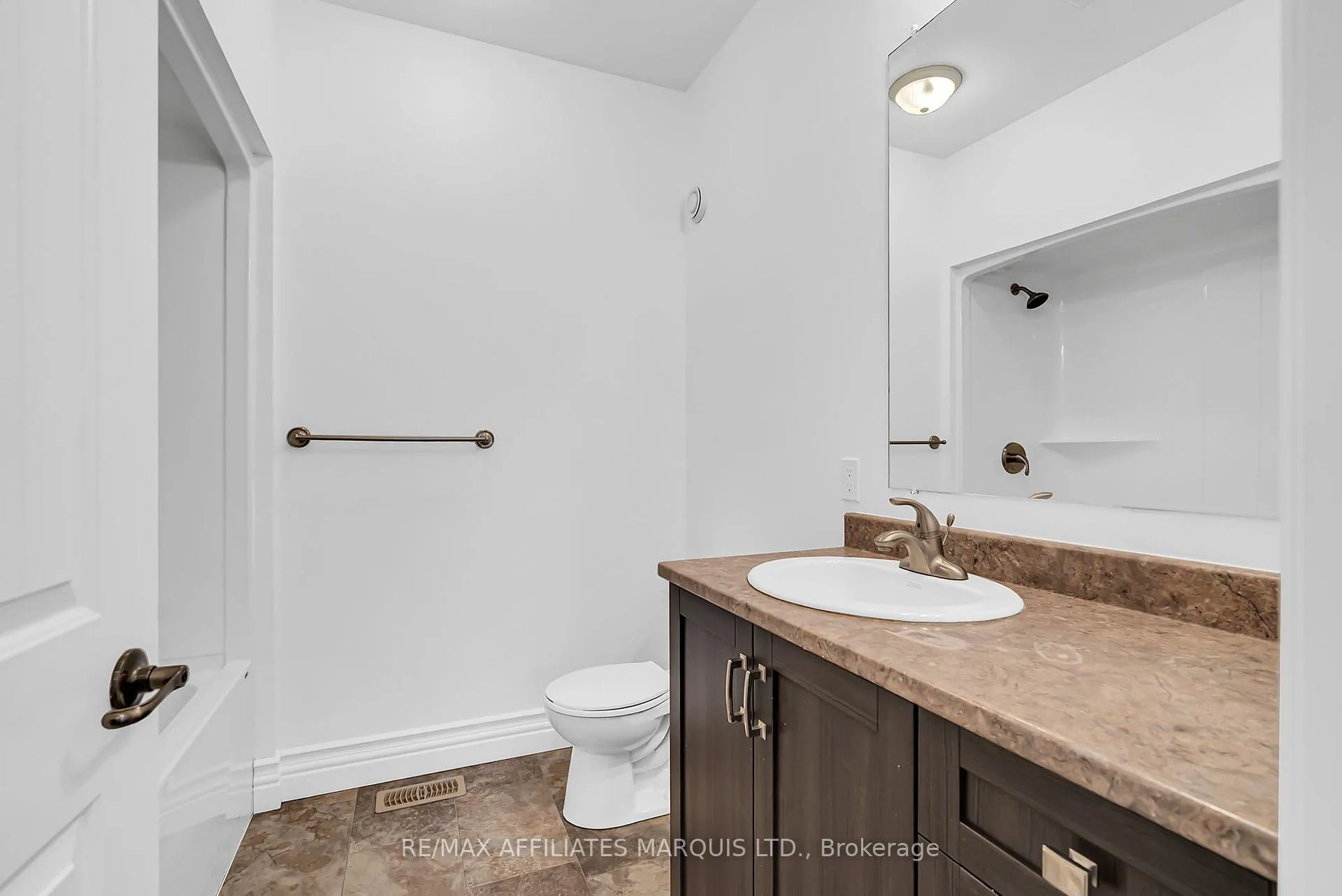 Photo 17 of 23 Calco Crescent, North Stormont, Moose Creek — HOMEH