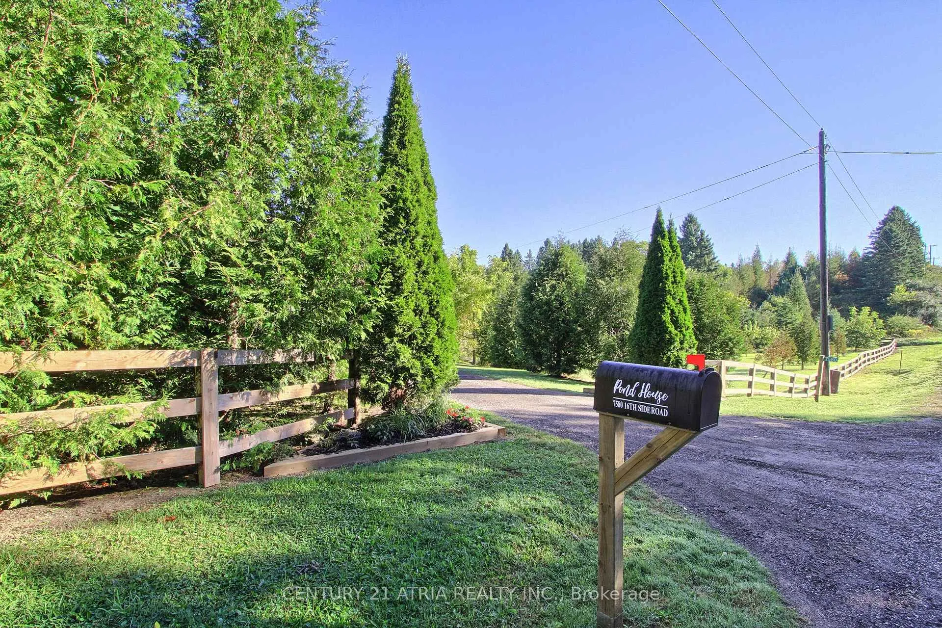 Photo 2 of 7580 16th Side Road, King, Rural King — HOMEH