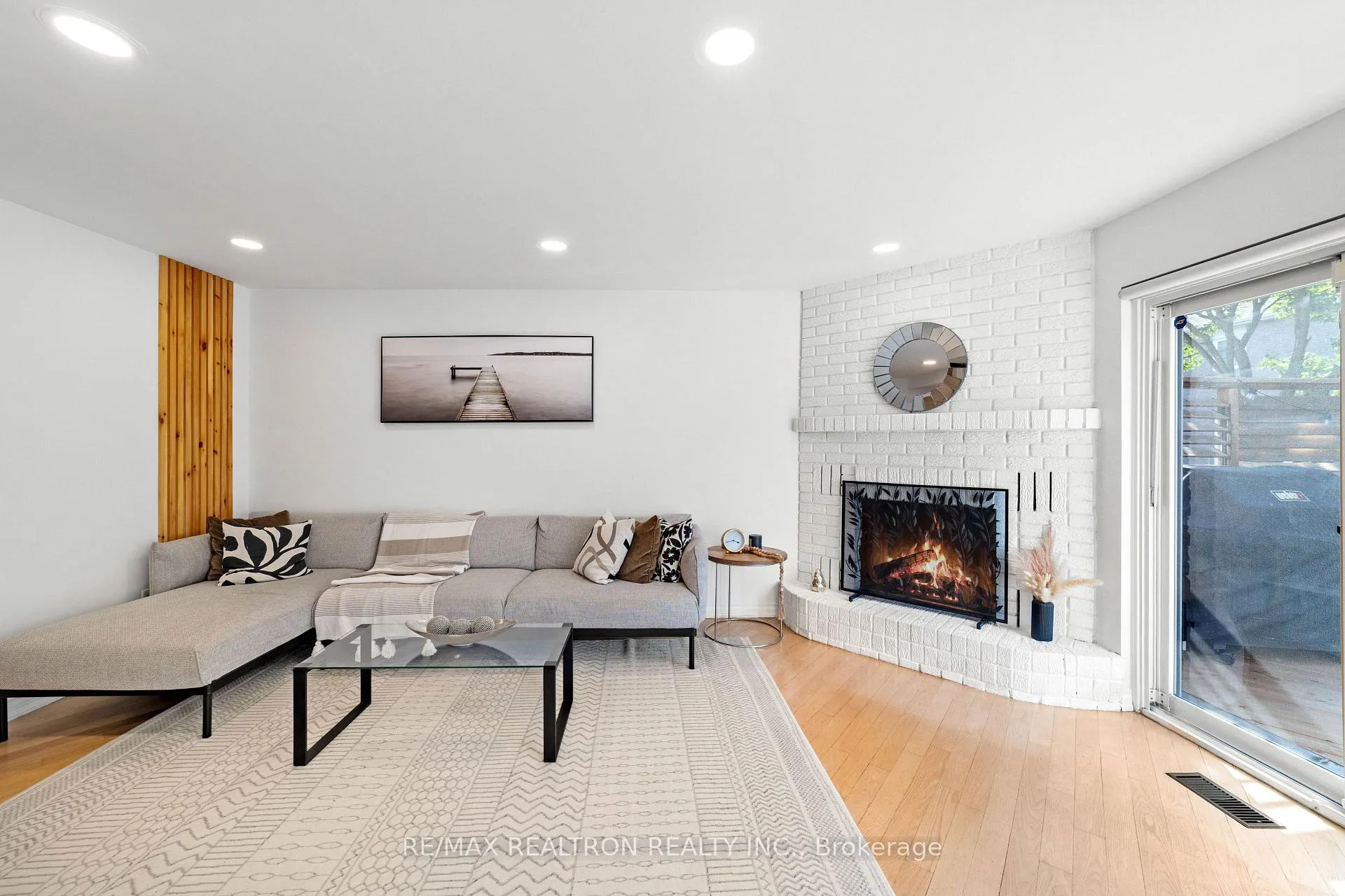 Photo 20 of 42 Peter Andrew Crescent, Vaughan, Brownridge — HOMEH