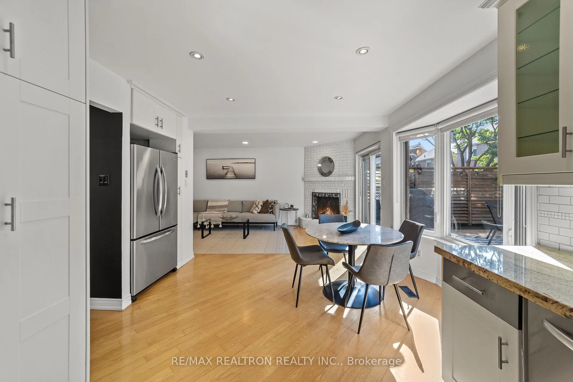 Photo 25 of 42 Peter Andrew Crescent, Vaughan, Brownridge — HOMEH