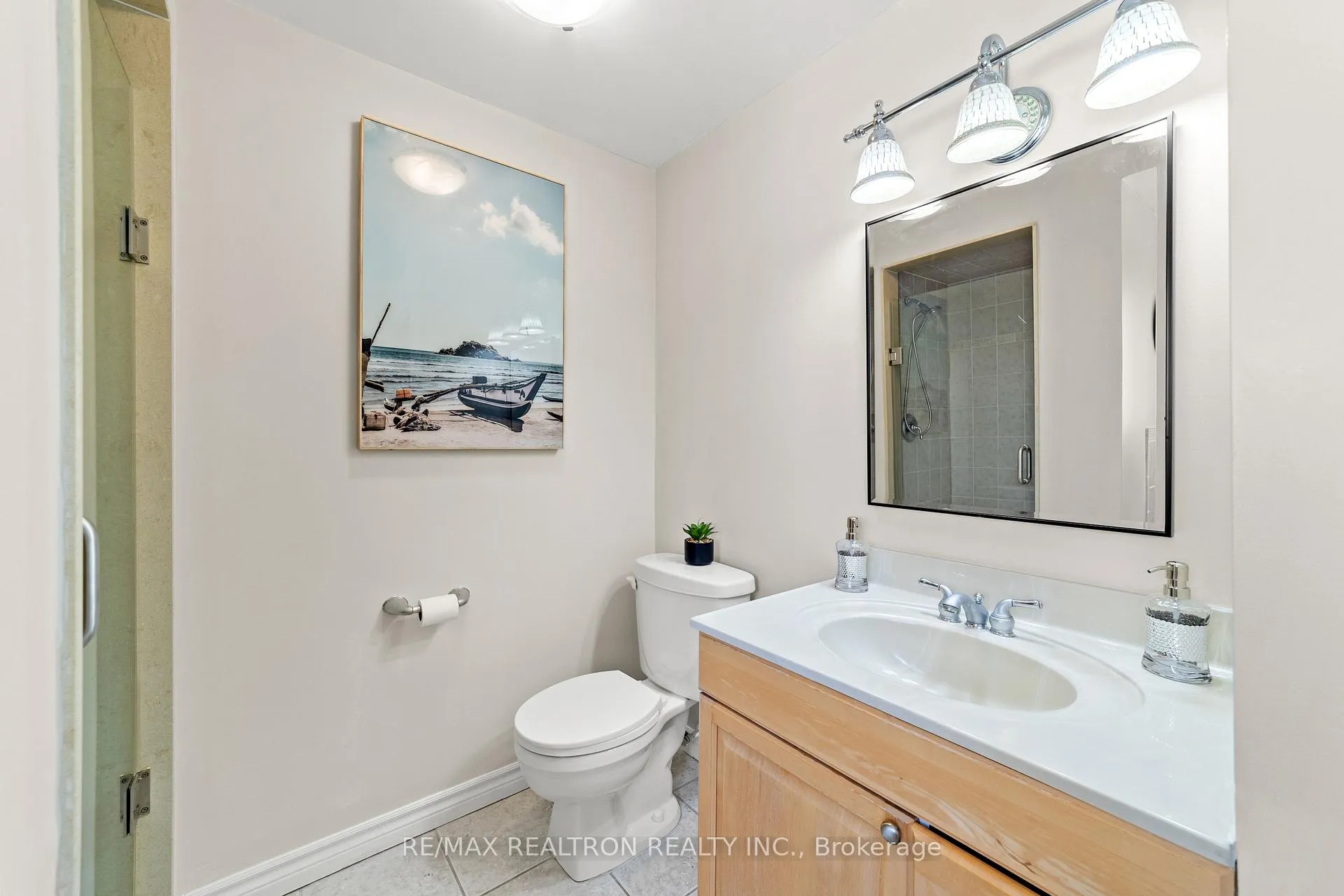 Photo 29 of 42 Peter Andrew Crescent, Vaughan, Brownridge — HOMEH