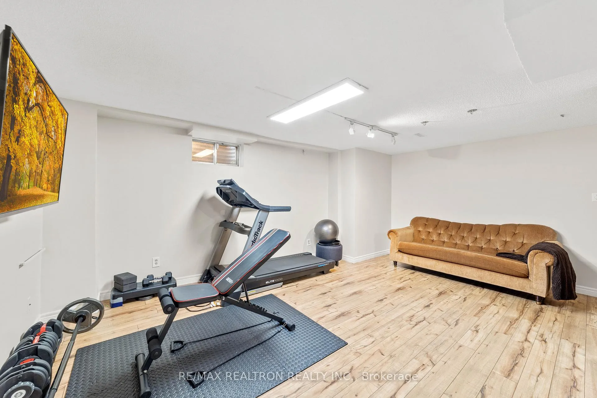 Photo 40 of 42 Peter Andrew Crescent, Vaughan, Brownridge — HOMEH