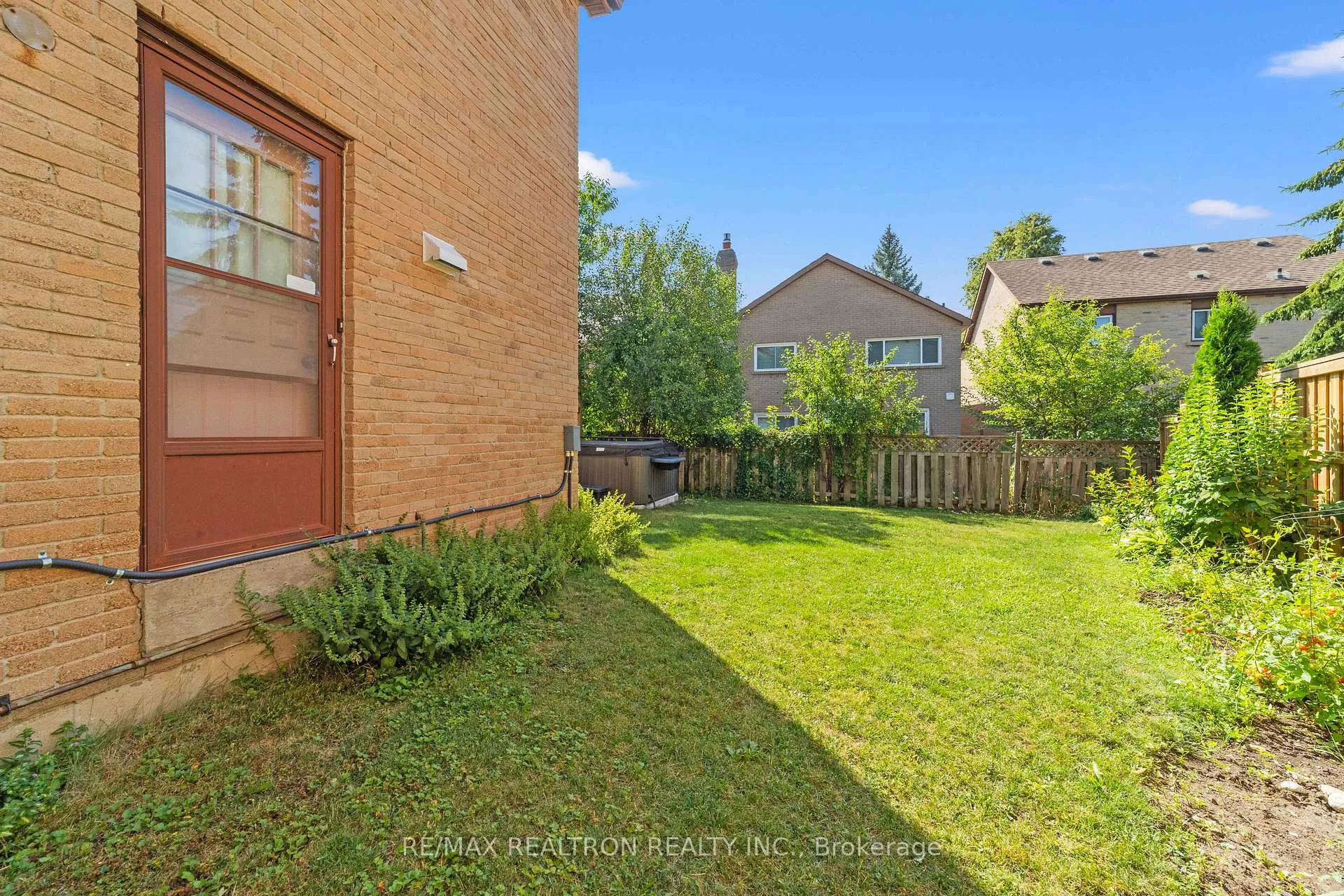 Photo 47 of 42 Peter Andrew Crescent, Vaughan, Brownridge — HOMEH
