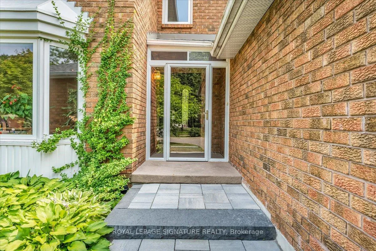 Photo 2 of 57 Tribbling Crescent, Aurora, Hills of St Andrew — HOMEH