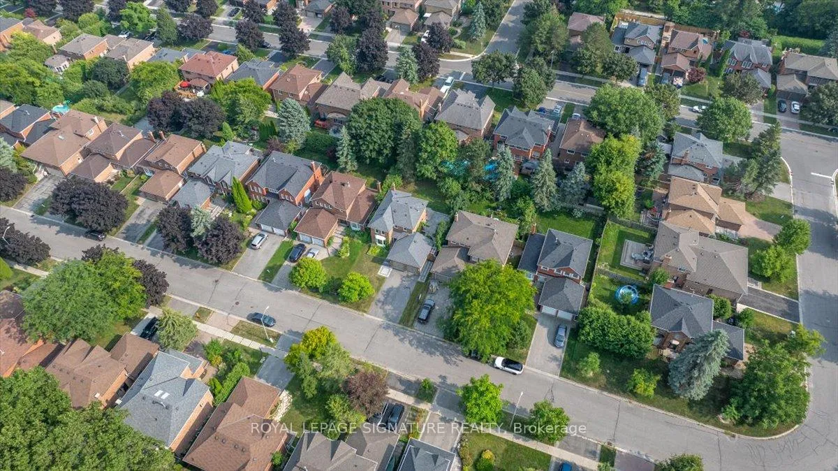 Photo 48 of 57 Tribbling Crescent, Aurora, Hills of St Andrew — HOMEH