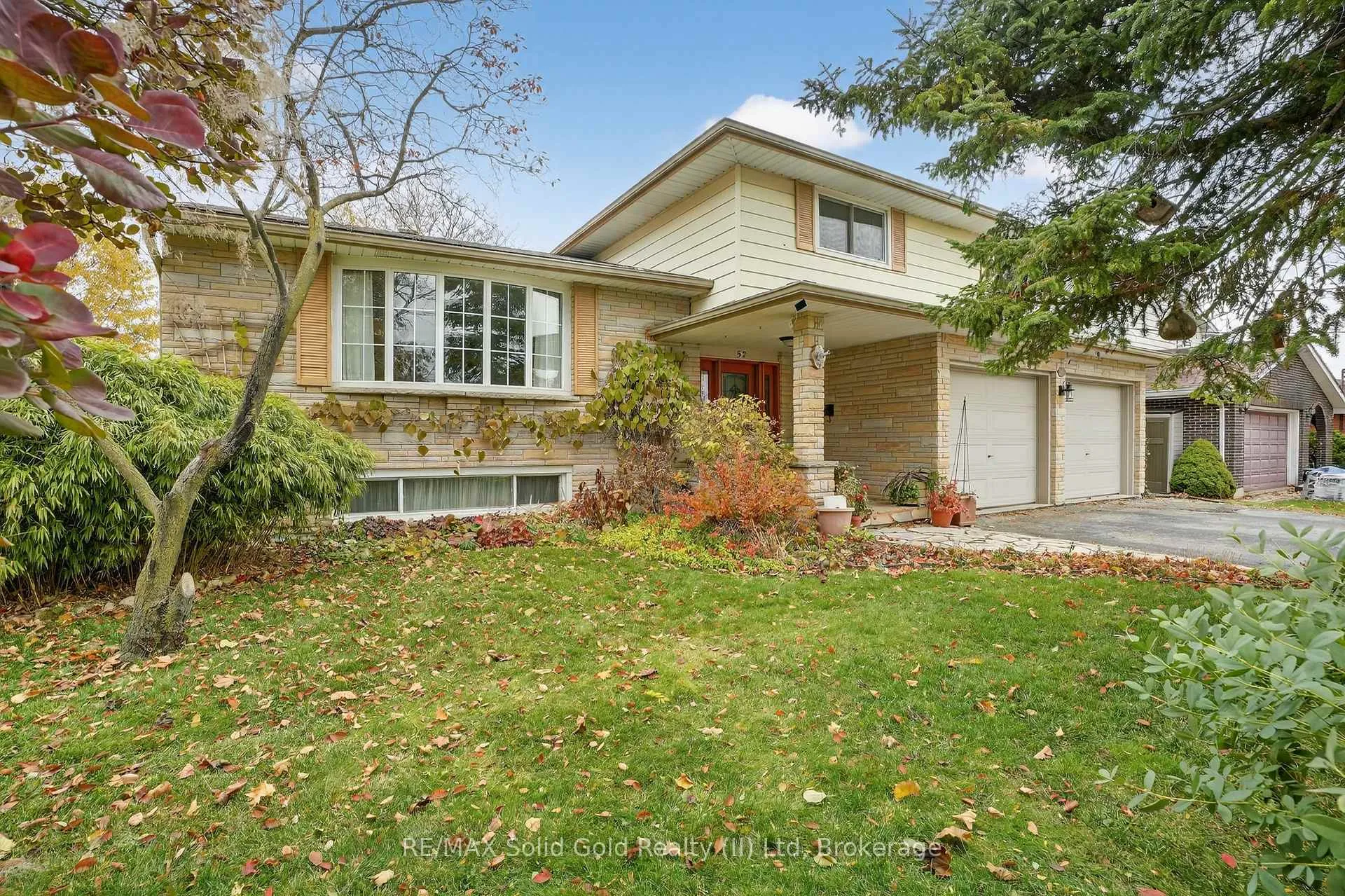 Photo 2 of 52 Wilkins Drive, Kitchener — HOMEH