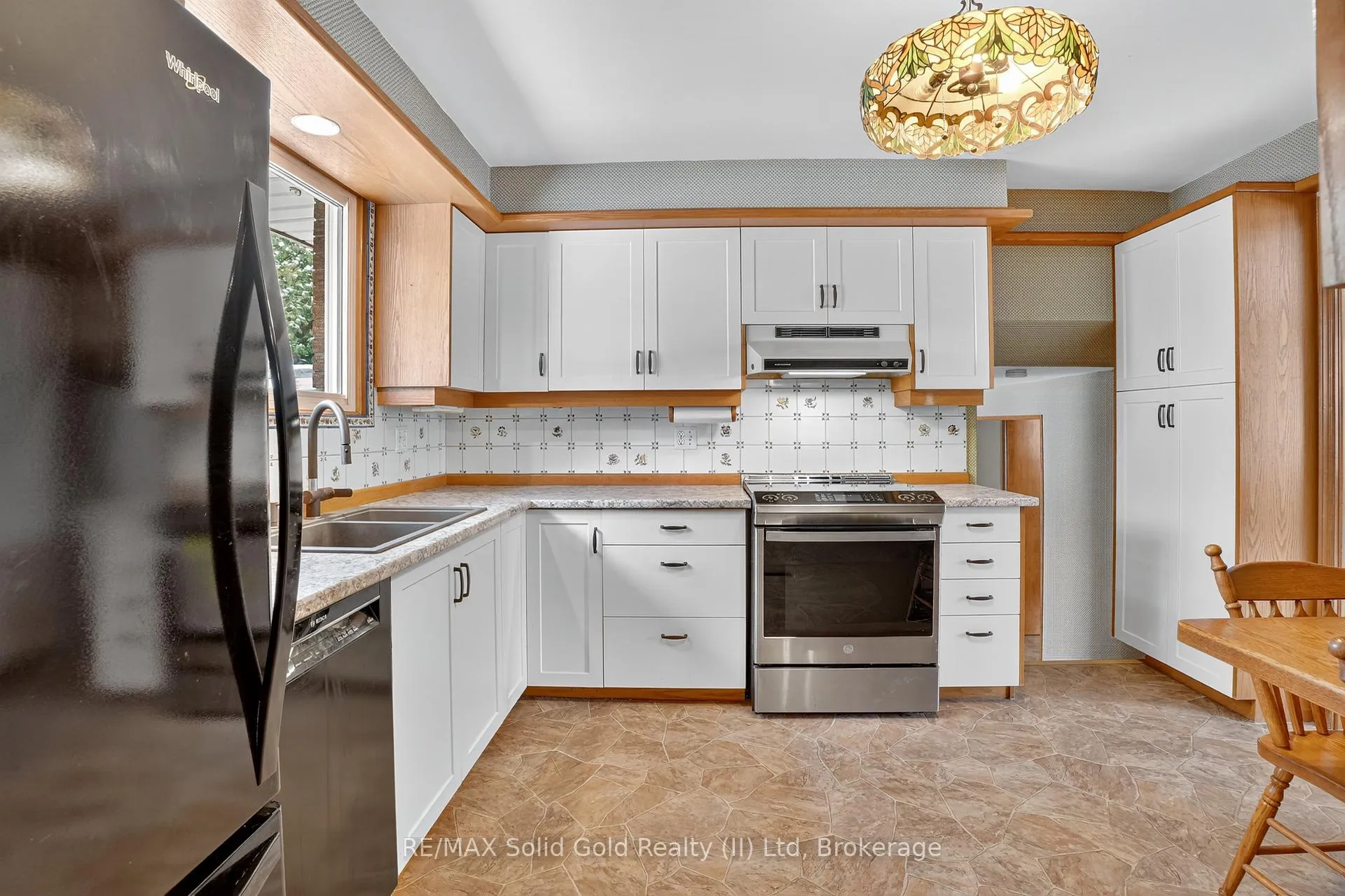 Photo 14 of 52 Wilkins Drive, Kitchener — HOMEH