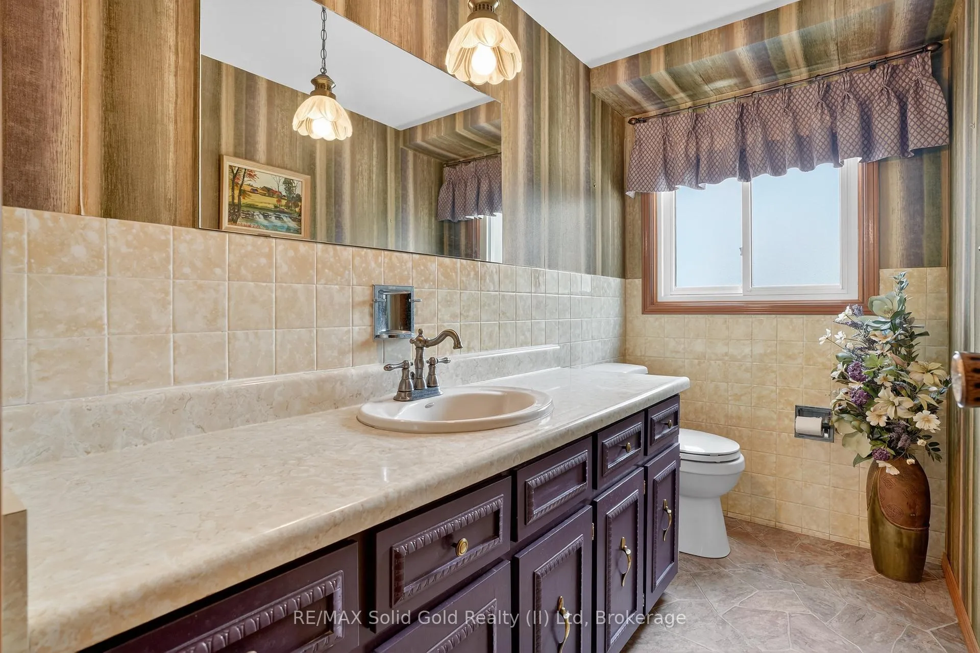 Photo 20 of 52 Wilkins Drive, Kitchener — HOMEH