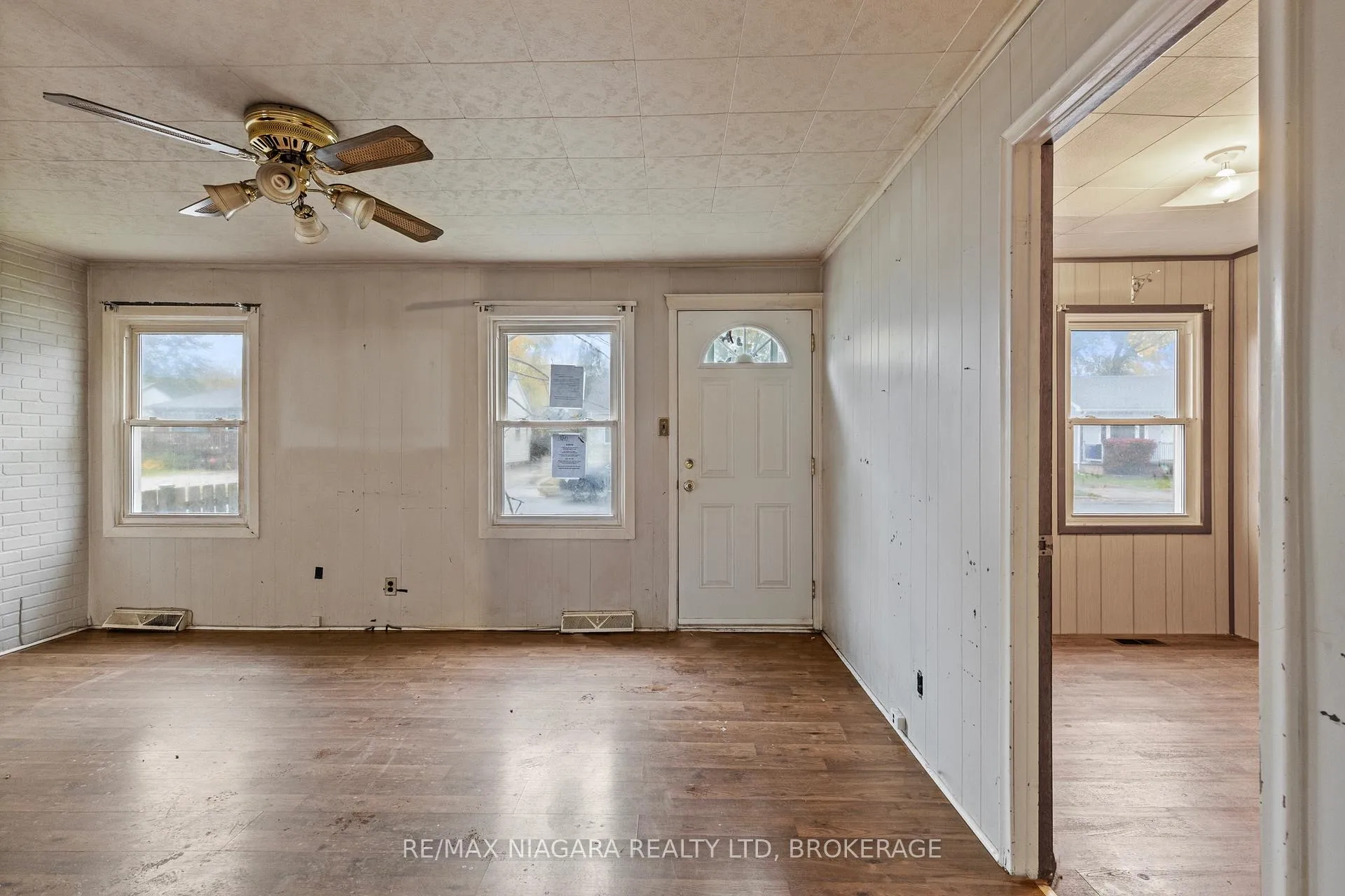 Photo 6 of 6278 Arad Street, Niagara Falls, Arad/Fallsview — HOMEH