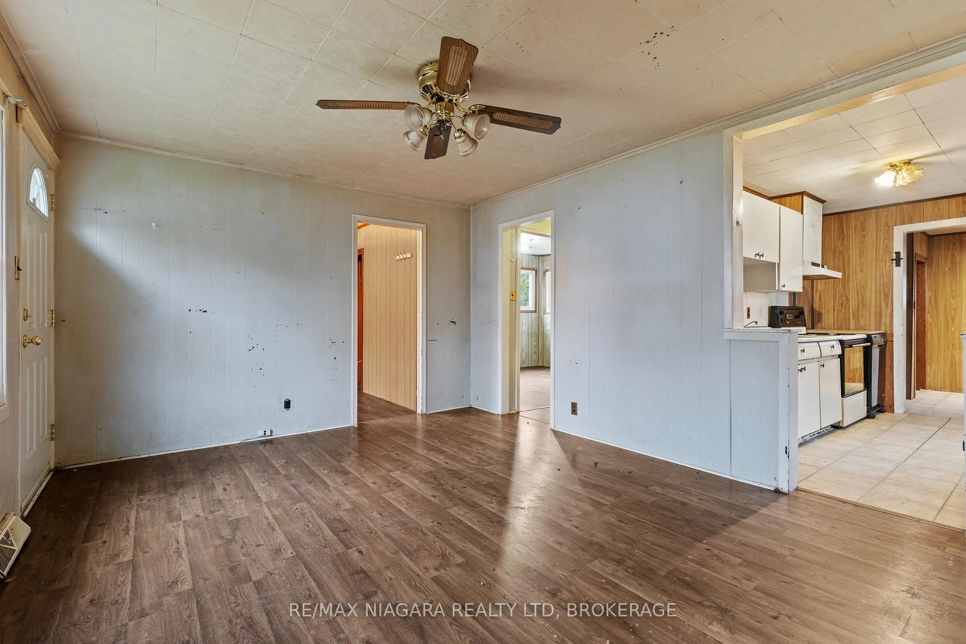 Photo 10 of 6278 Arad Street, Niagara Falls, Arad/Fallsview — HOMEH