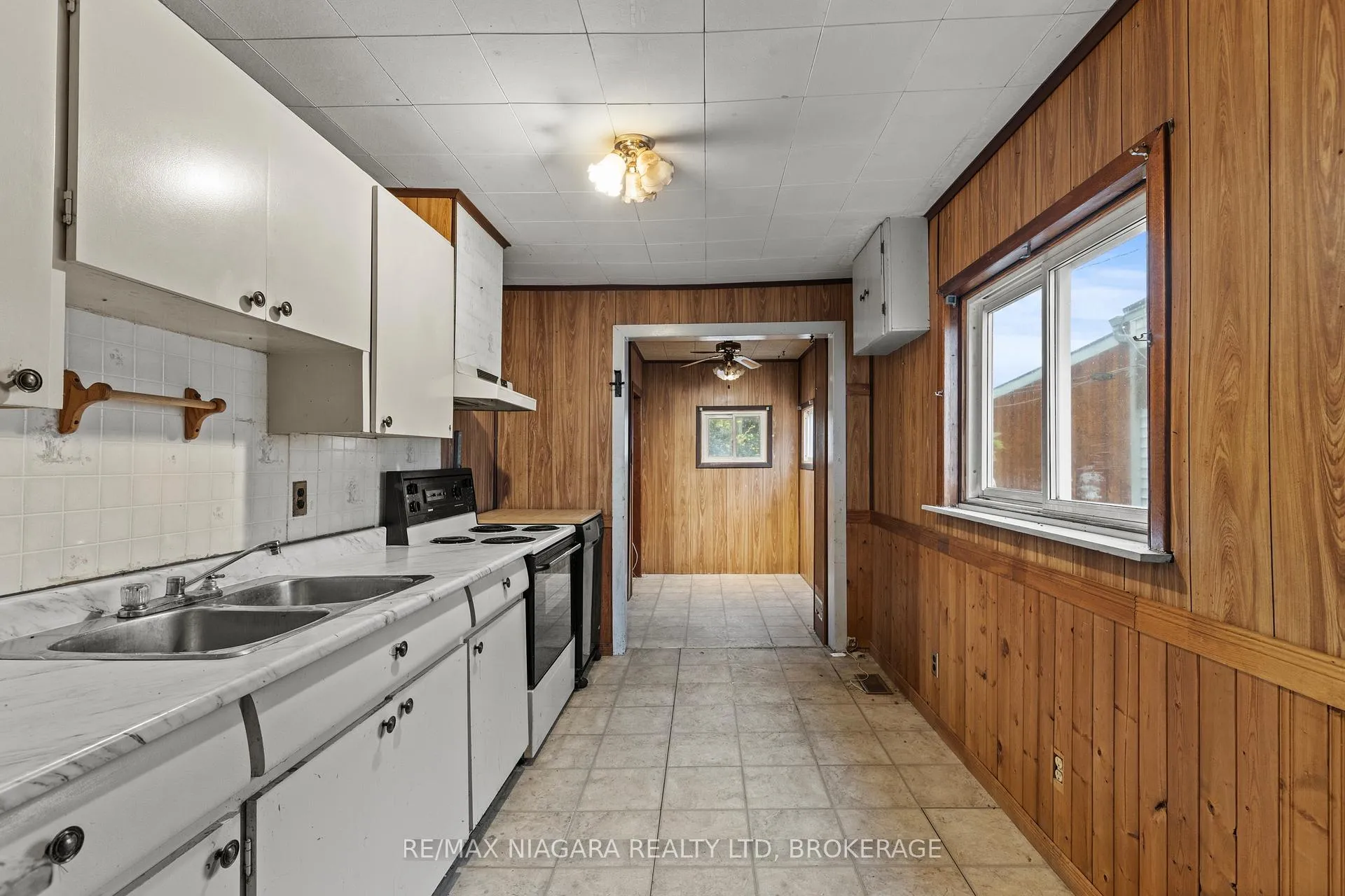 Photo 14 of 6278 Arad Street, Niagara Falls, Arad/Fallsview — HOMEH