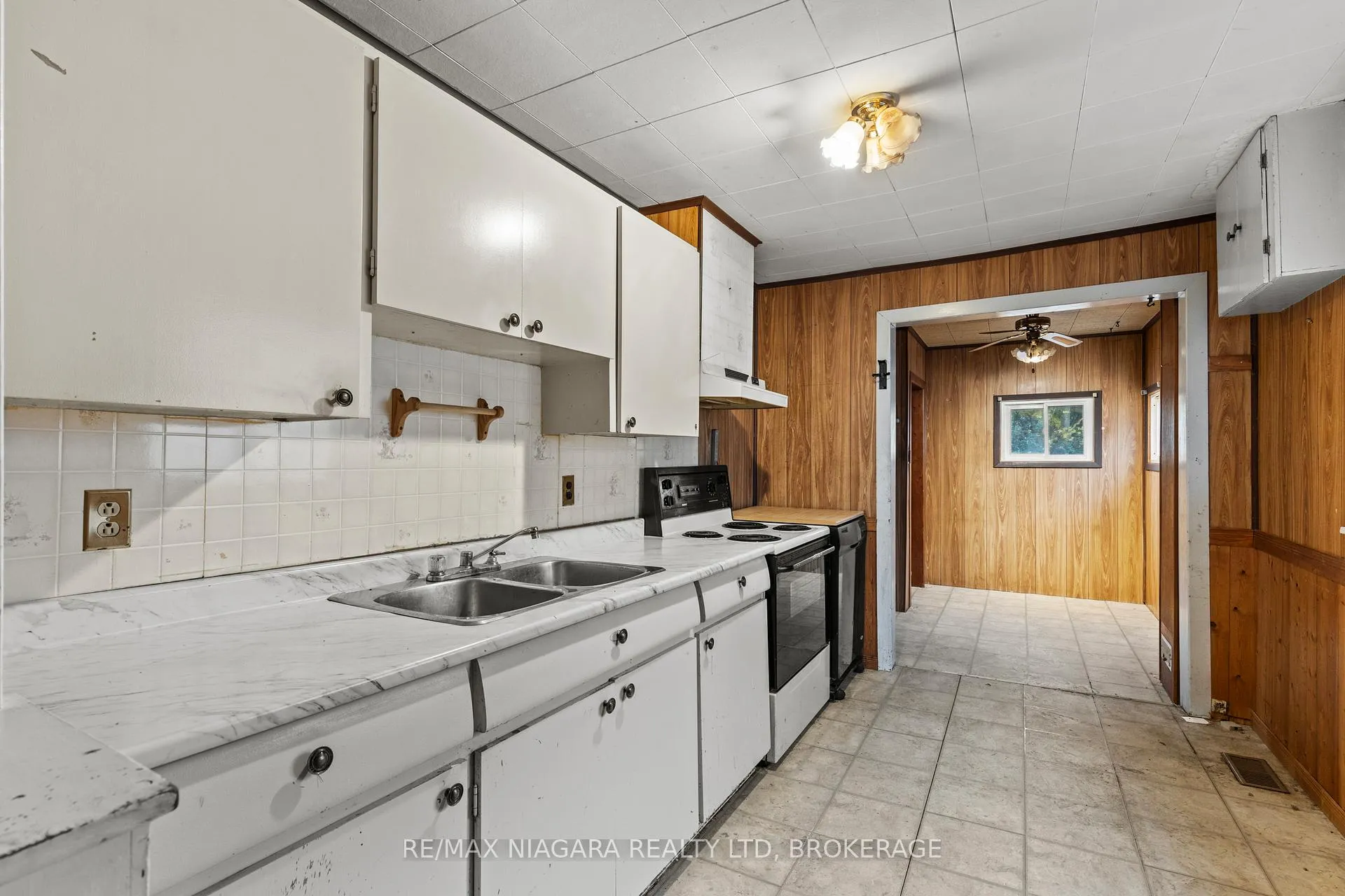 Photo 15 of 6278 Arad Street, Niagara Falls, Arad/Fallsview — HOMEH