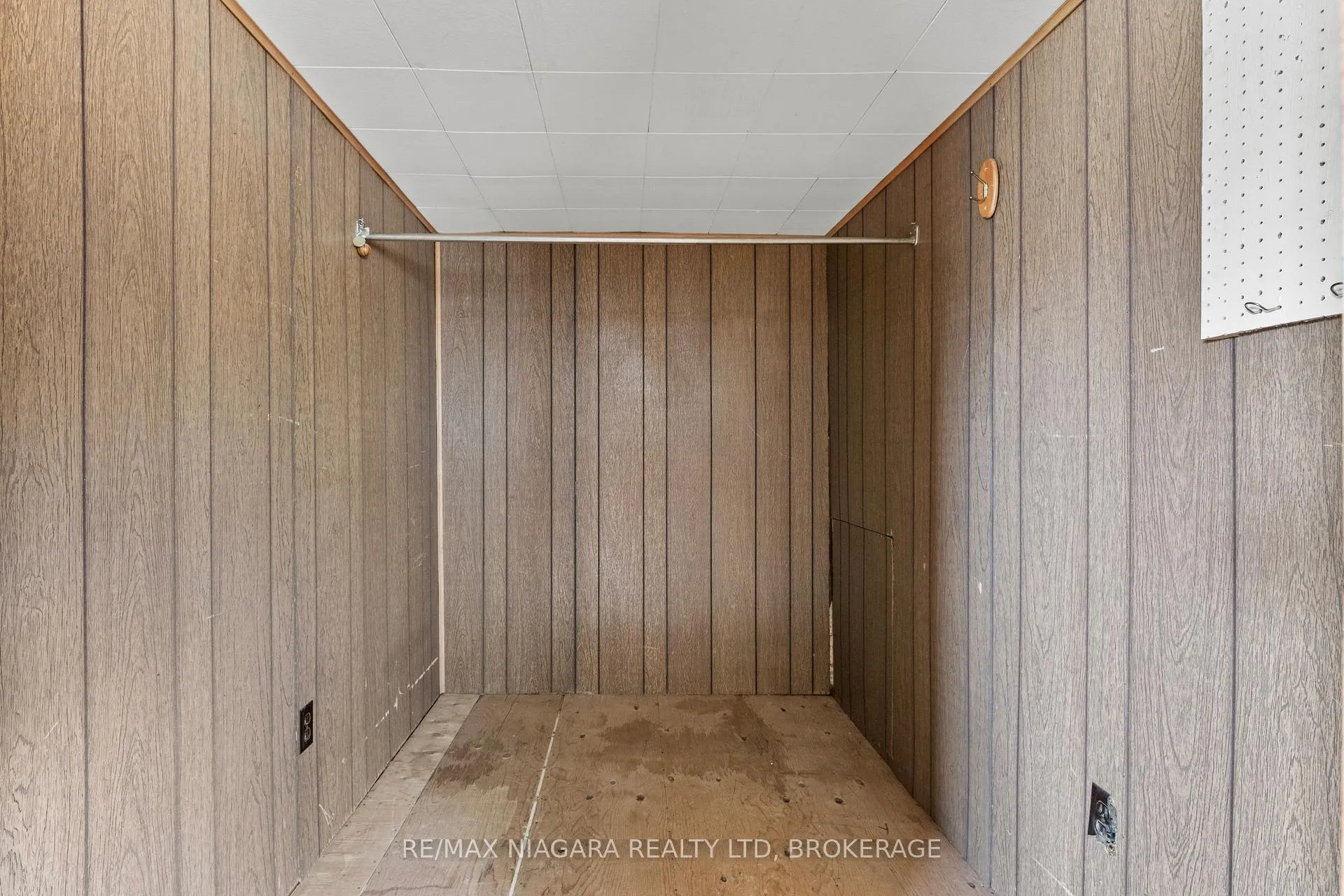Photo 21 of 6278 Arad Street, Niagara Falls, Arad/Fallsview — HOMEH