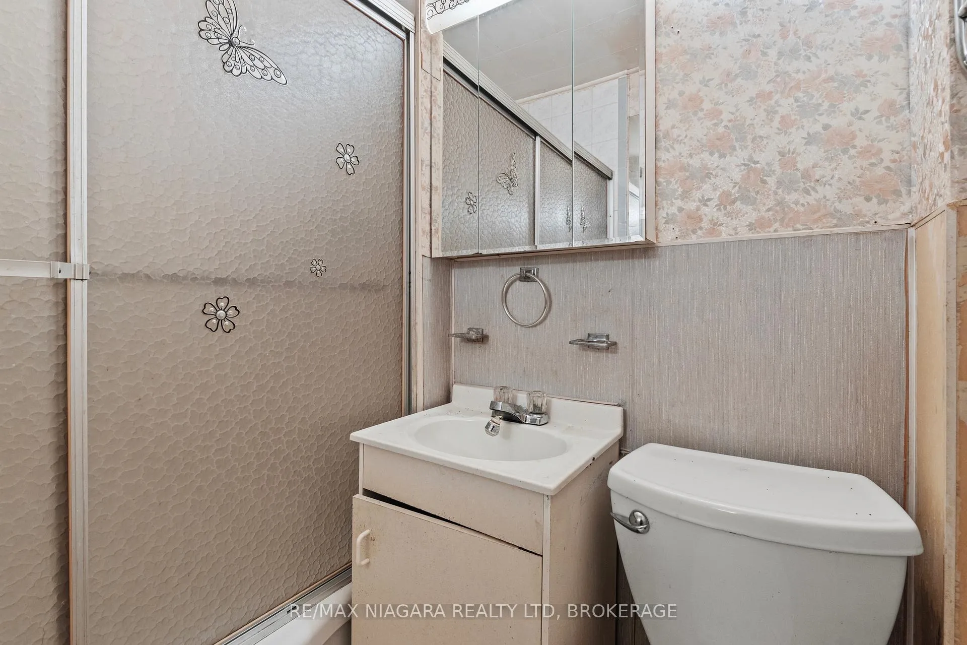 Photo 25 of 6278 Arad Street, Niagara Falls, Arad/Fallsview — HOMEH