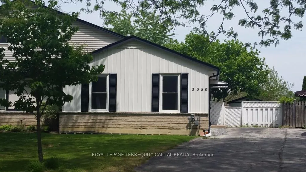 Photo 1 of 3050 Erindale Crescent, Windsor — HOMEH