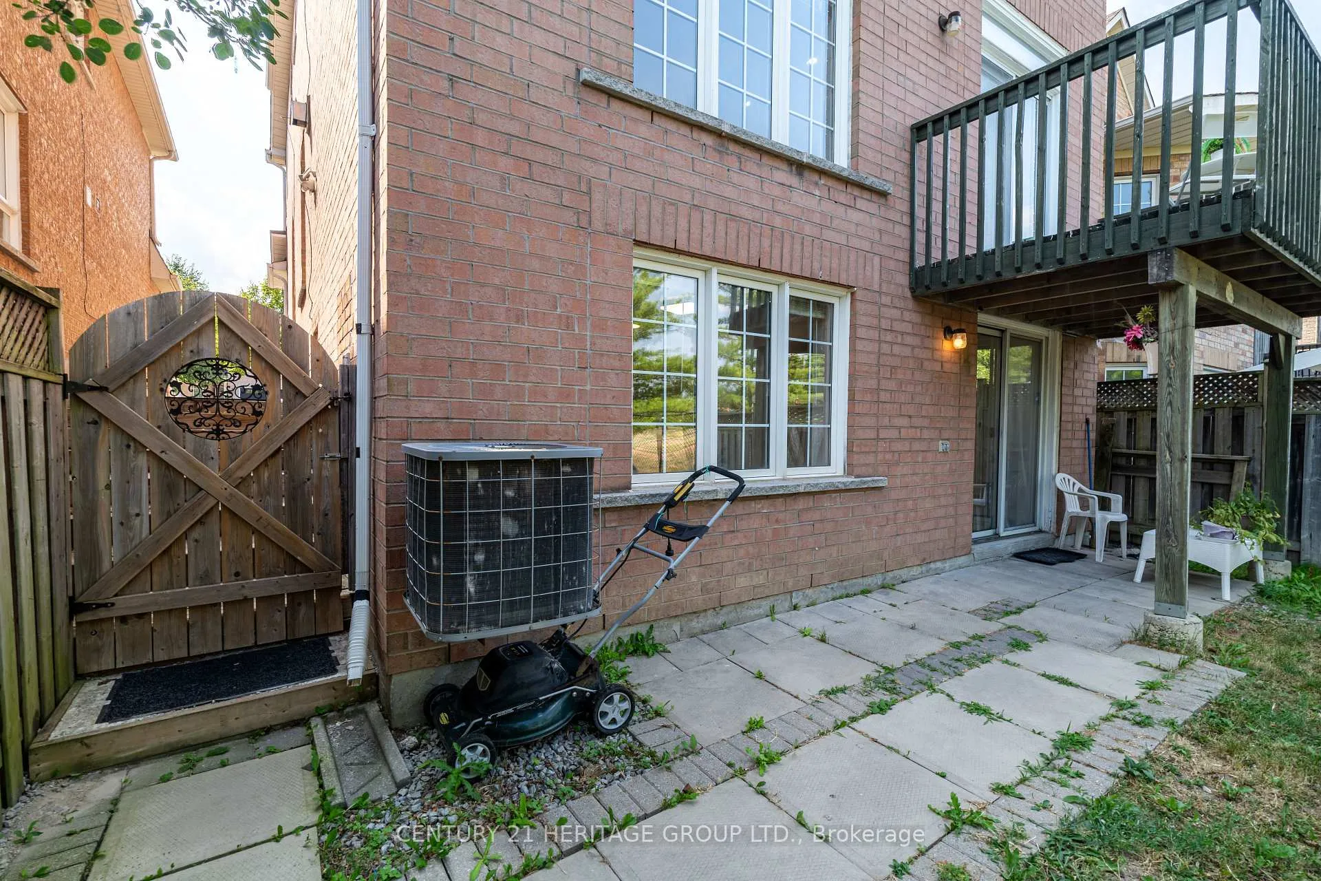 Photo 43 of 211 Kayla Crescent, Vaughan, Maple — HOMEH