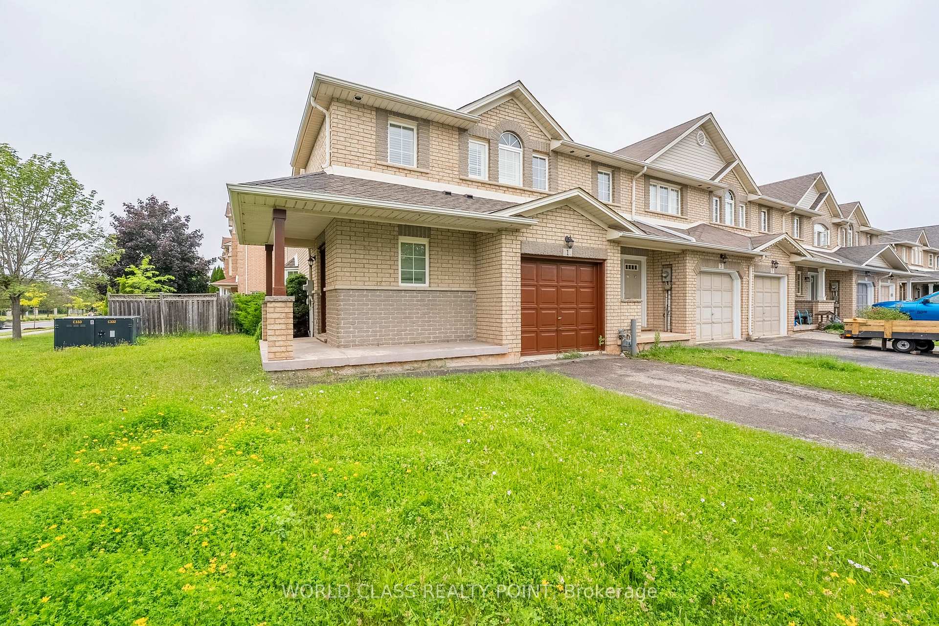 Photo 2 of 1 Magnolia Crescent, Grimsby, Grimsby West — HOMEH