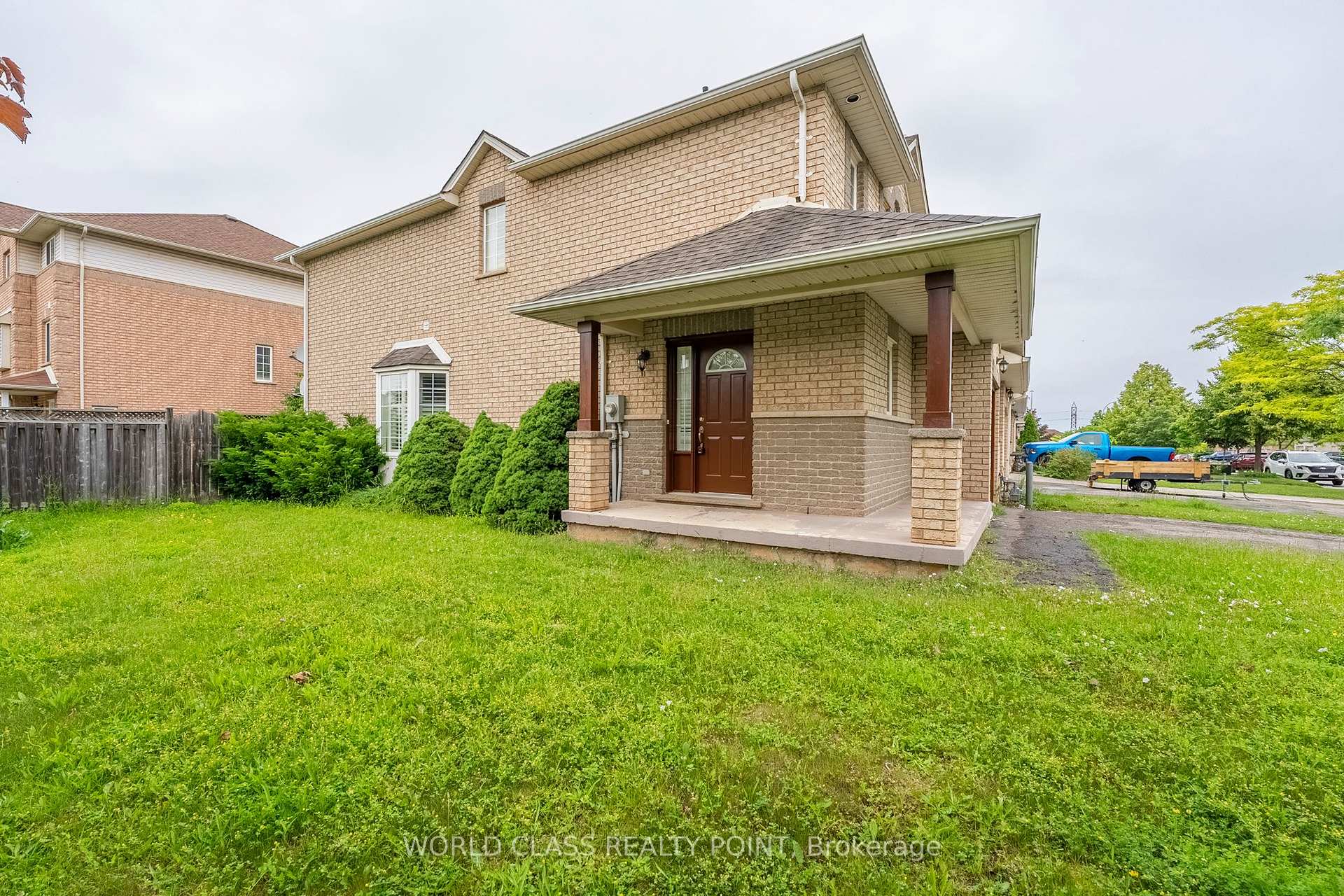 Photo 3 of 1 Magnolia Crescent, Grimsby, Grimsby West — HOMEH