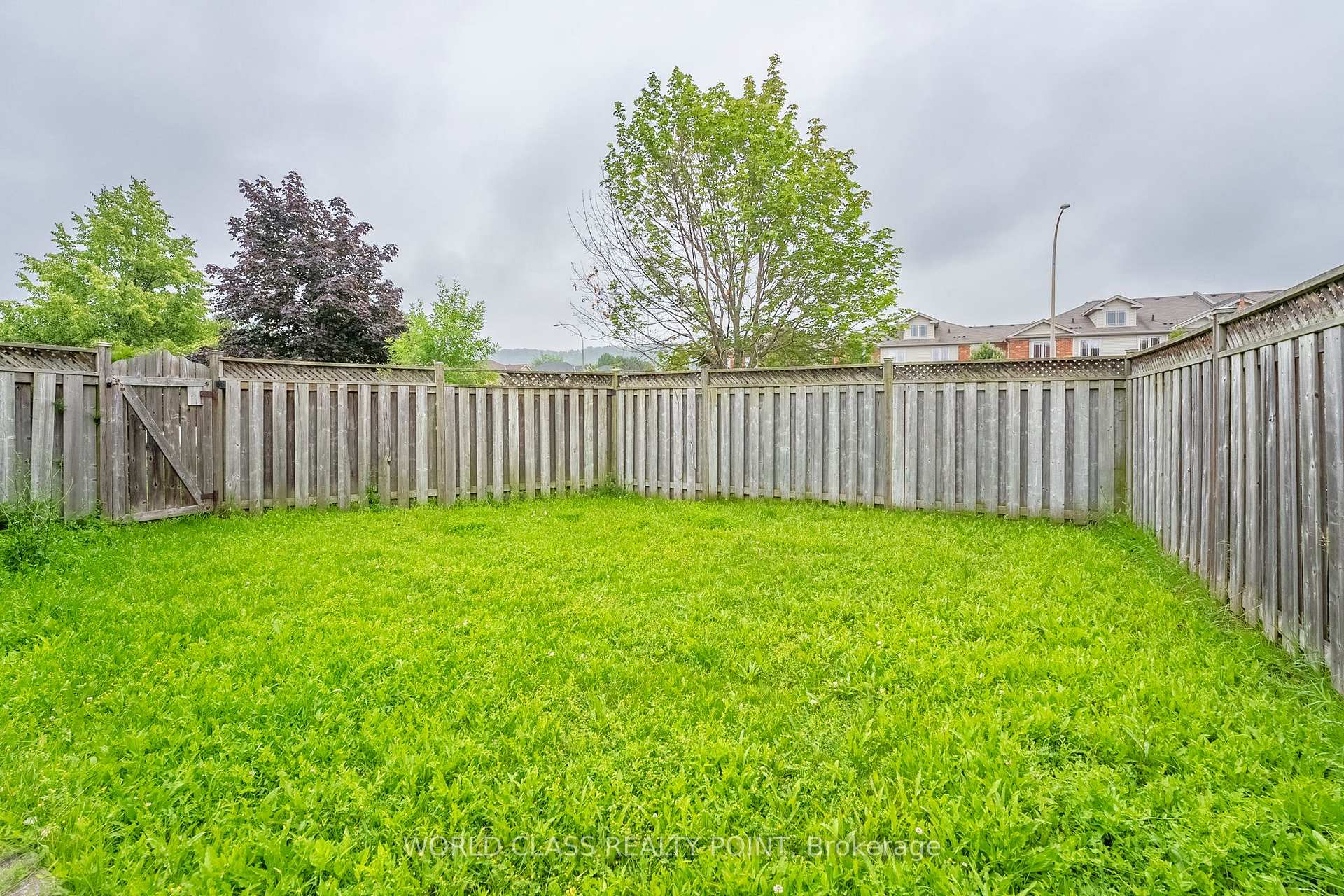 Photo 39 of 1 Magnolia Crescent, Grimsby, Grimsby West — HOMEH