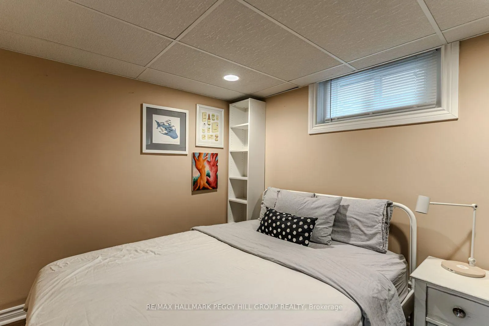 Photo 10 of 5 Newton Street, Barrie, Wellington — HOMEH