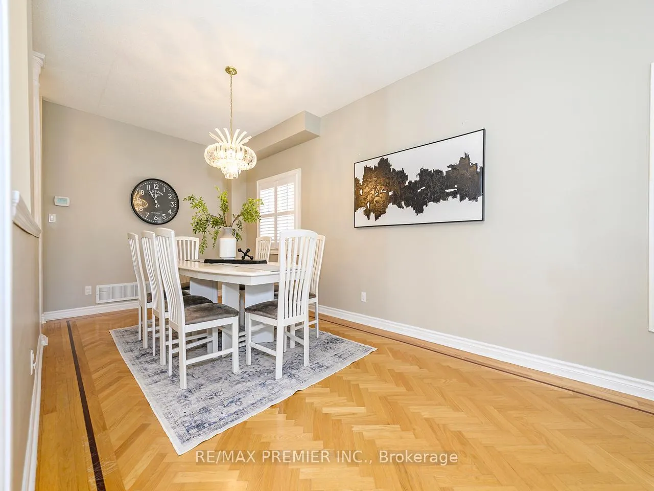 Photo 6 of 284 Avro Road, Vaughan, Maple — HOMEH