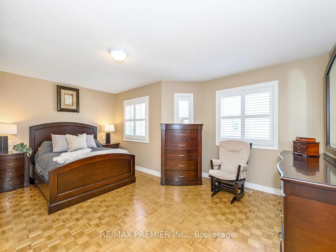 Photo 20 of 284 Avro Road, Vaughan, Maple — HOMEH