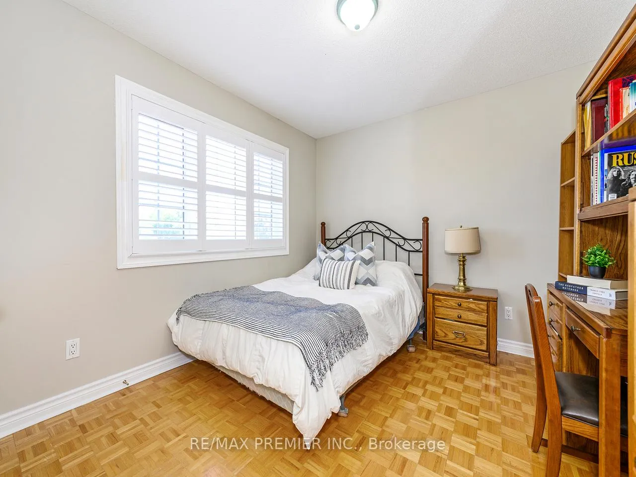 Photo 27 of 284 Avro Road, Vaughan, Maple — HOMEH
