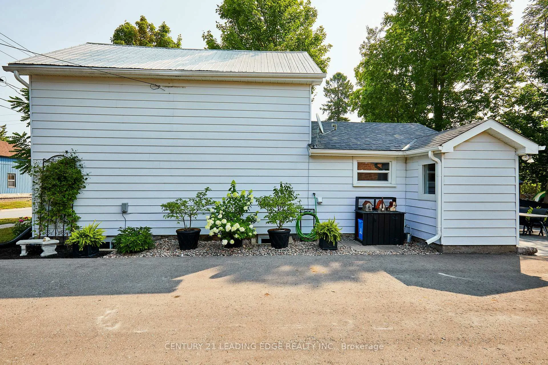 Photo 10 of 35 Jones Street, Brock, Sunderland — HOMEH