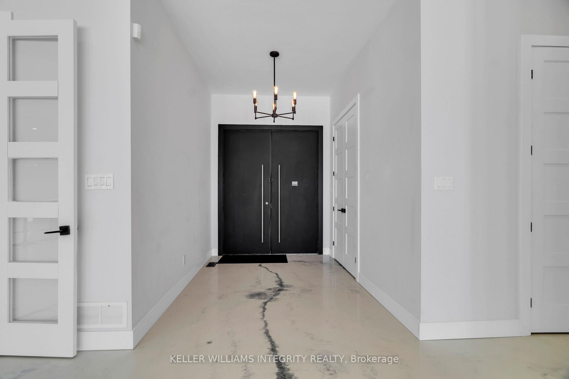 Photo 3 of 635 Ballycastle Crescent, Ottawa, Riverside South — HOMEH