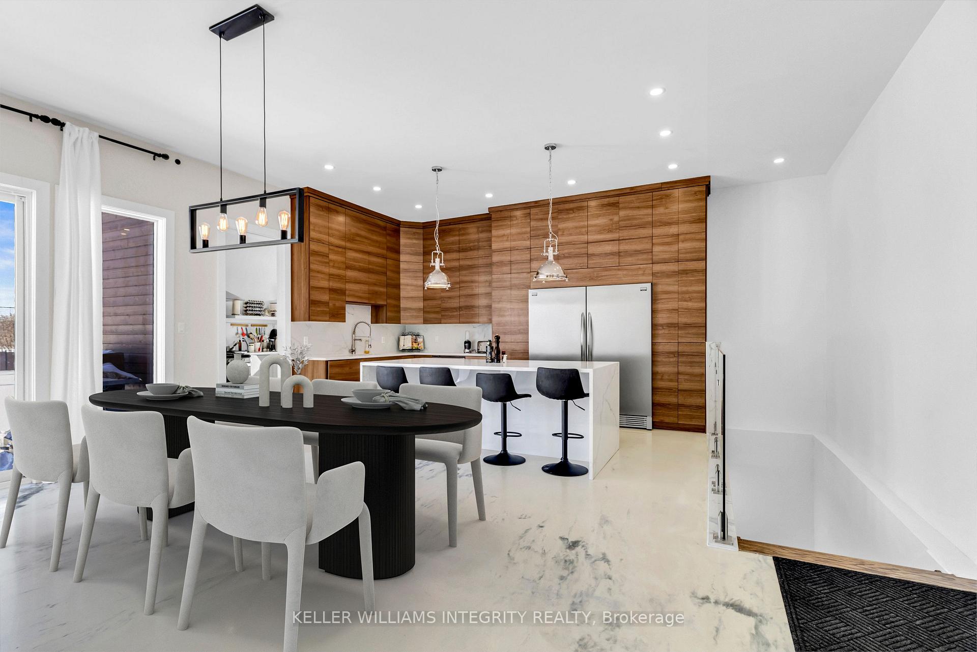 Photo 5 of 635 Ballycastle Crescent, Ottawa, Riverside South — HOMEH