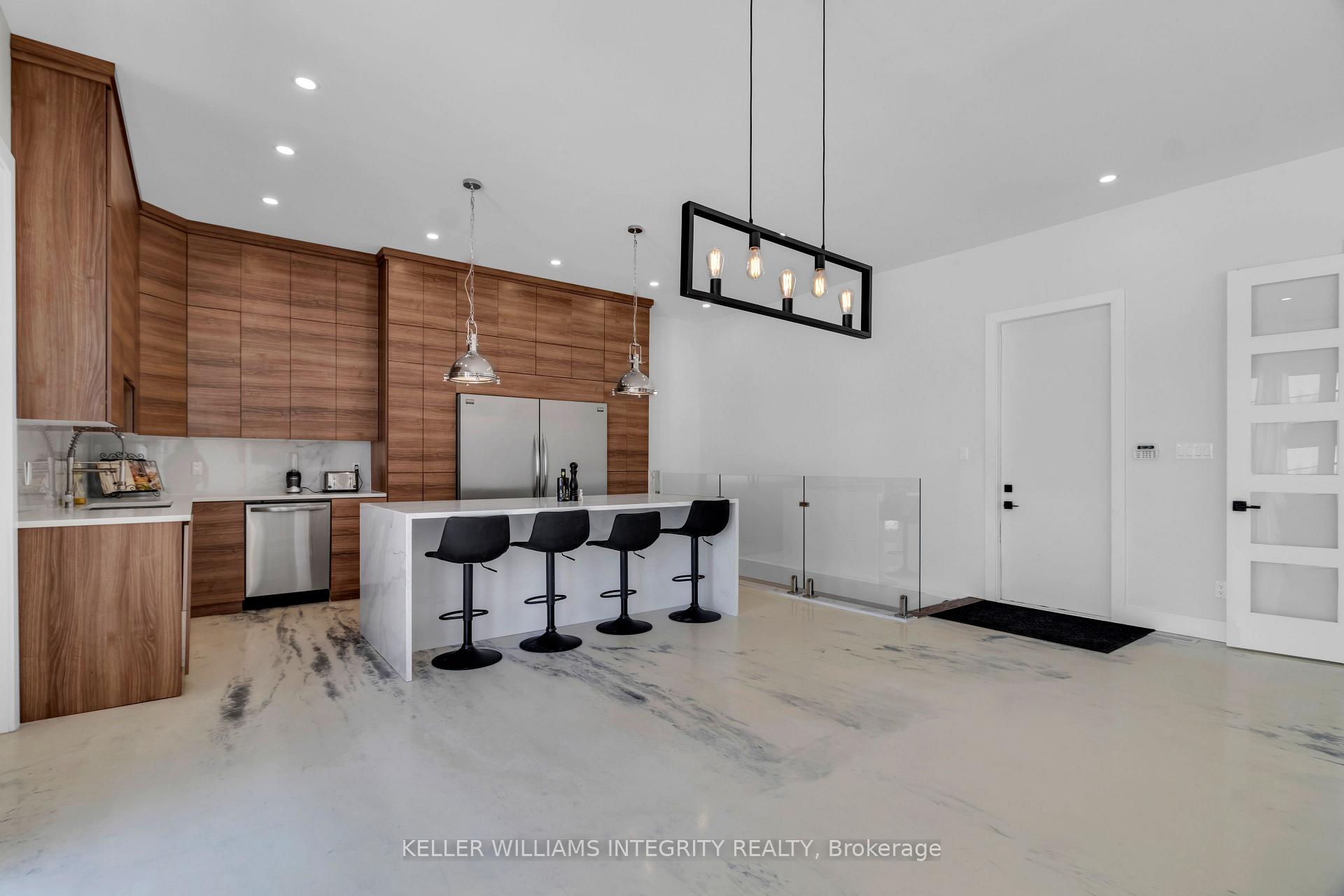 Photo 6 of 635 Ballycastle Crescent, Ottawa, Riverside South — HOMEH