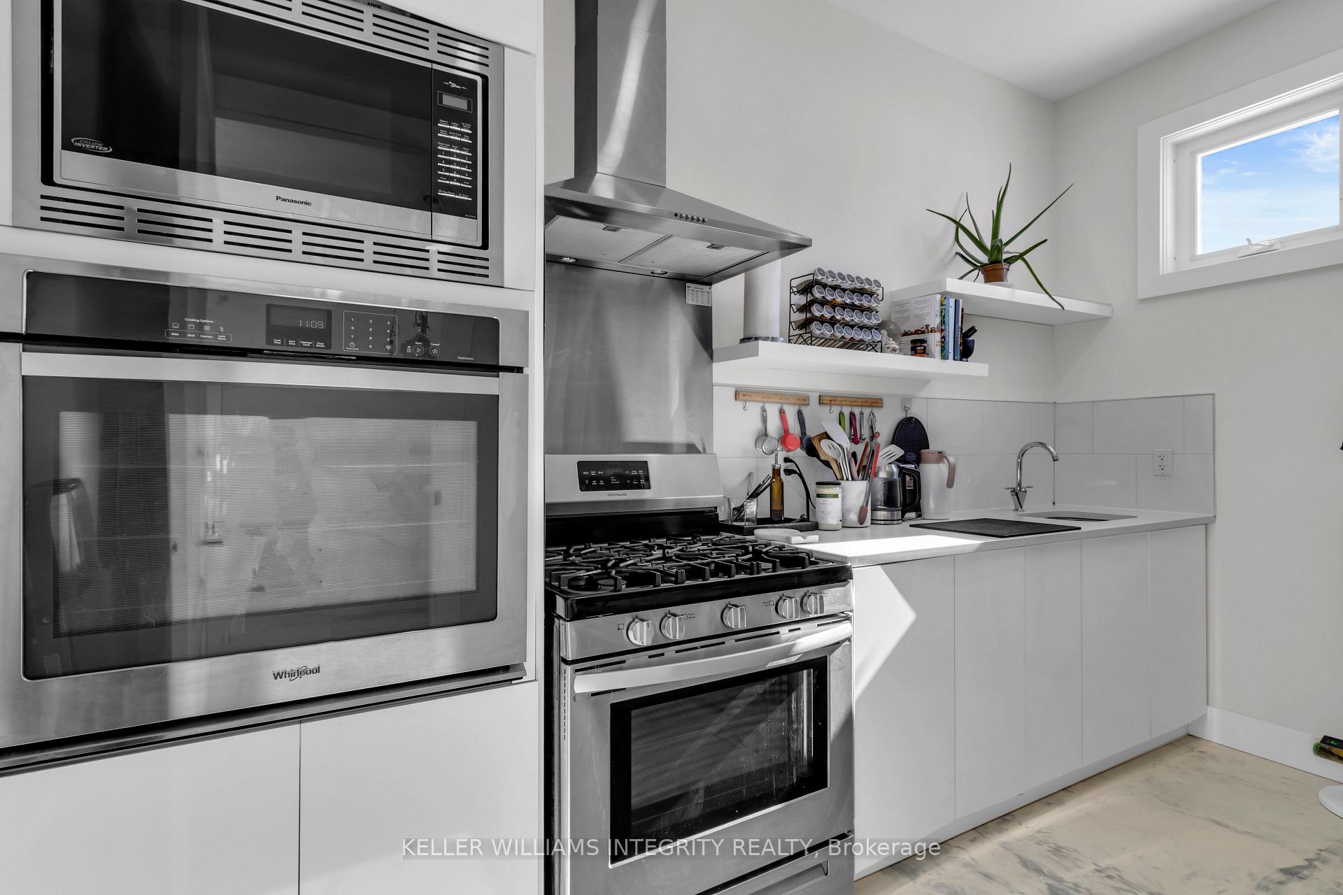 Photo 10 of 635 Ballycastle Crescent, Ottawa, Riverside South — HOMEH