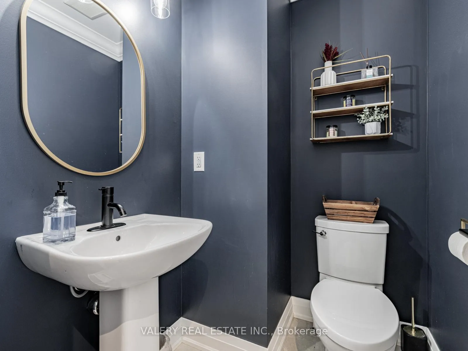 Photo 11 of 41 Chorus Crescent, Vaughan, Kleinburg — HOMEH