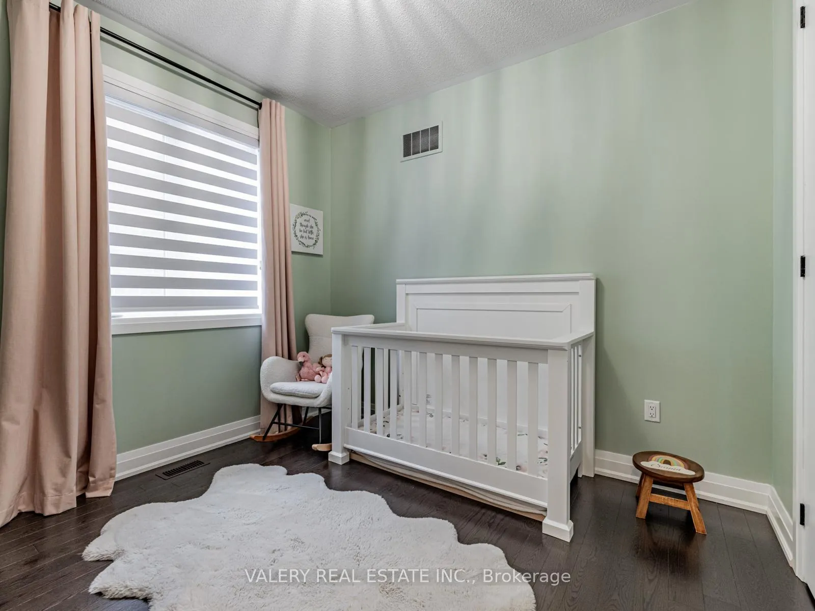 Photo 13 of 41 Chorus Crescent, Vaughan, Kleinburg — HOMEH