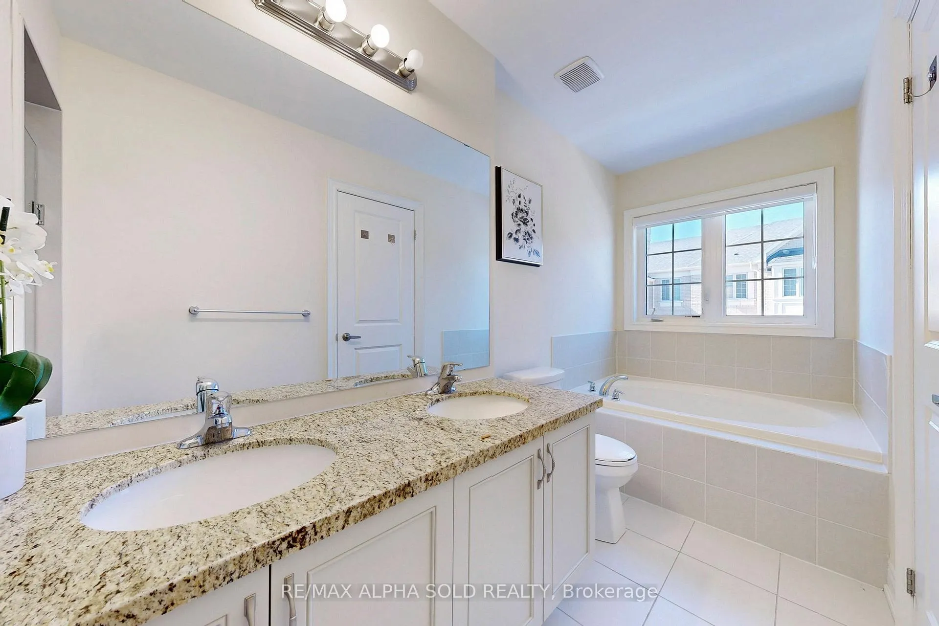 Photo 17 of 3462 Denison Street, Markham, Cedarwood — HOMEH