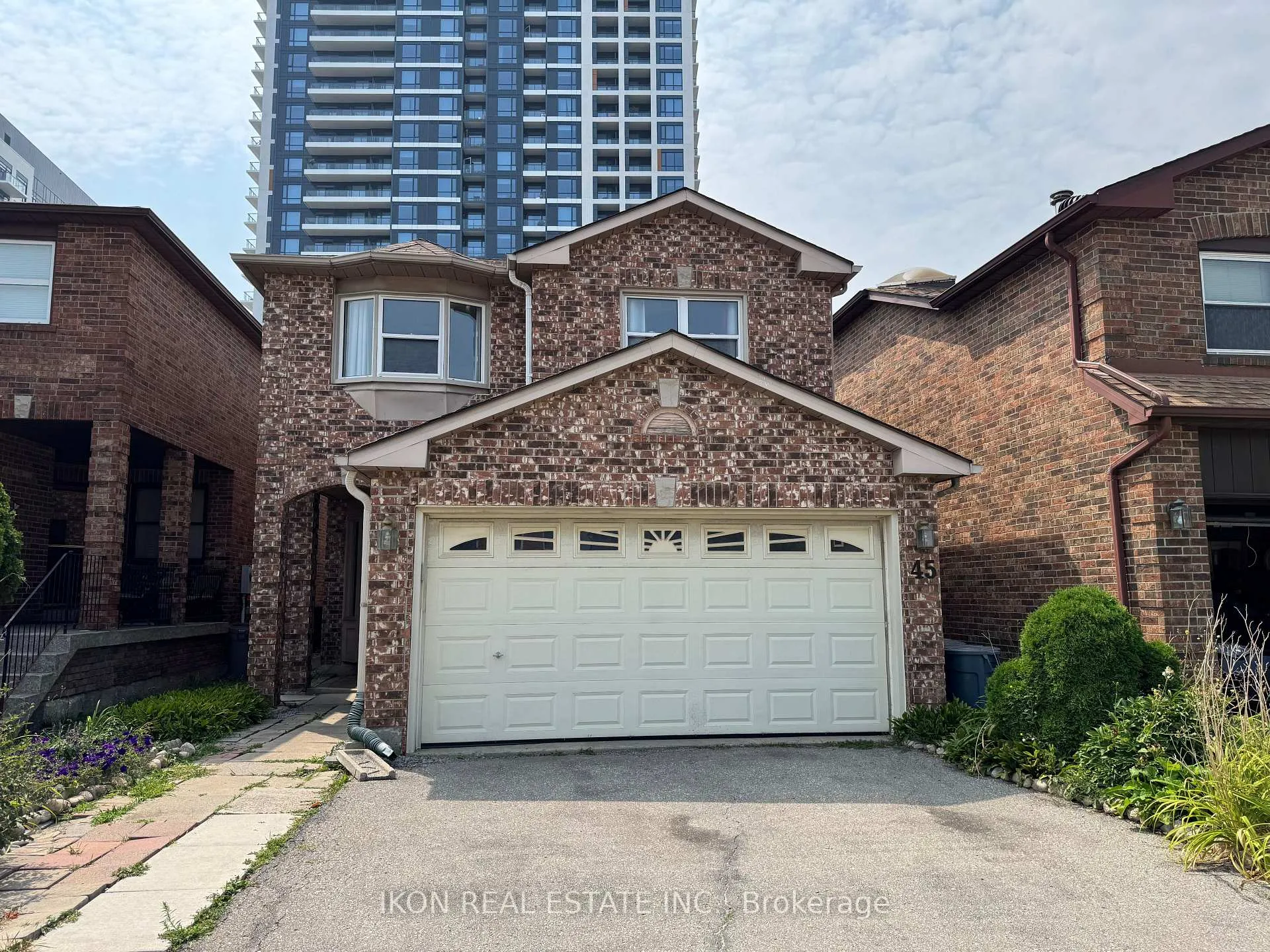 Front of 45 Chilmar Crescent