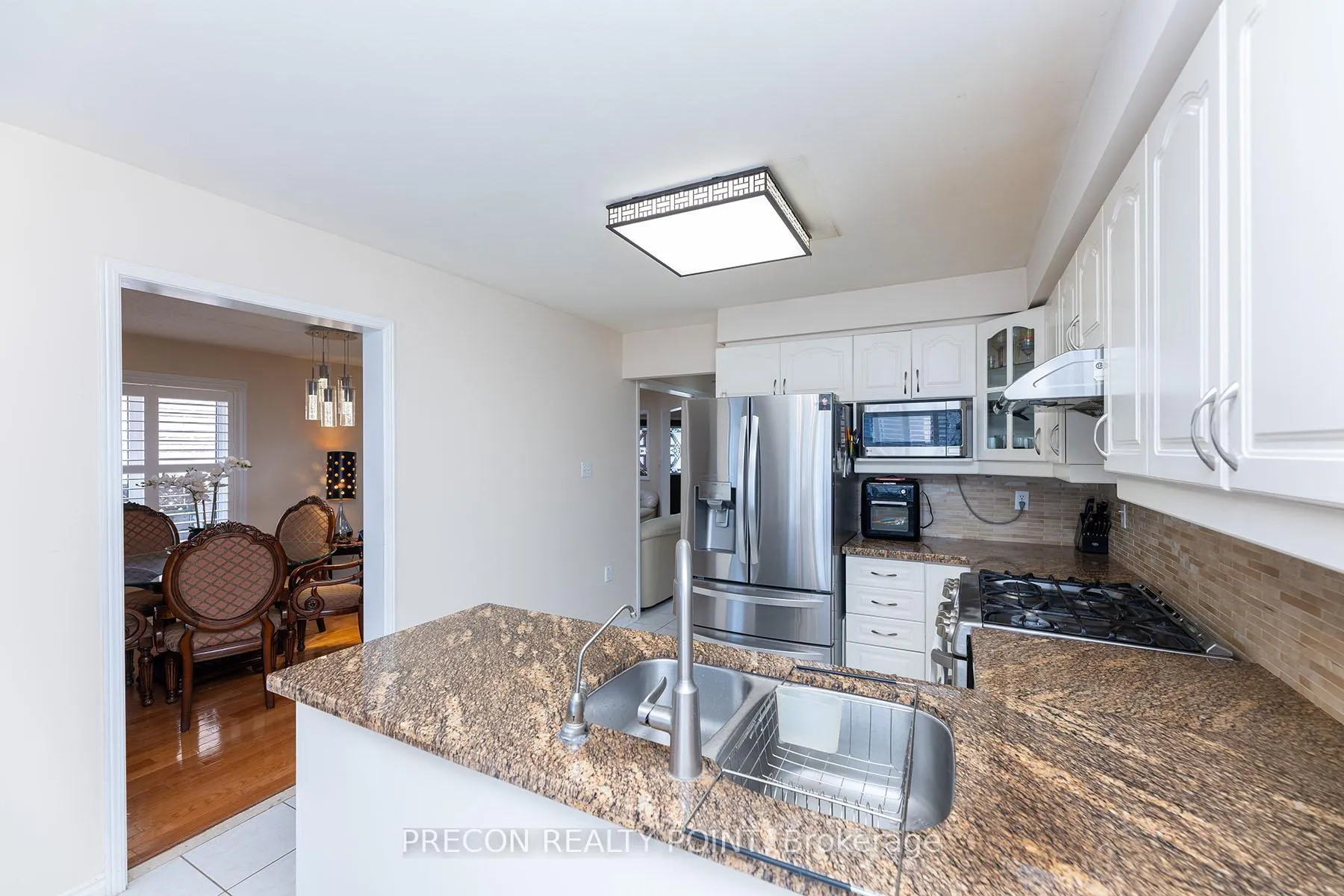 Photo 11 of 5 Connery Crescent, Markham, Middlefield — HOMEH