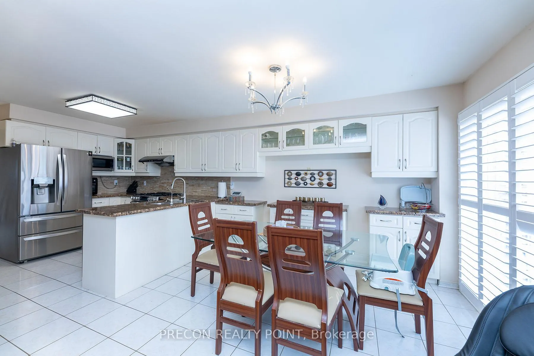 Photo 12 of 5 Connery Crescent, Markham, Middlefield — HOMEH