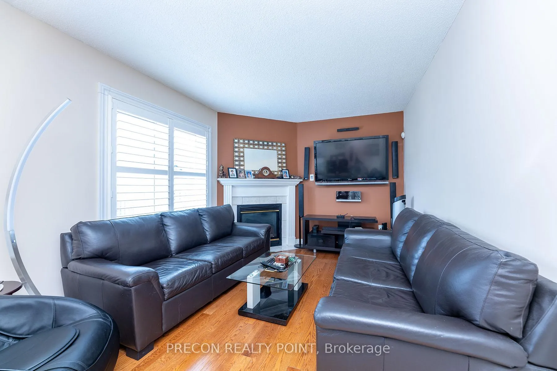 Photo 14 of 5 Connery Crescent, Markham, Middlefield — HOMEH