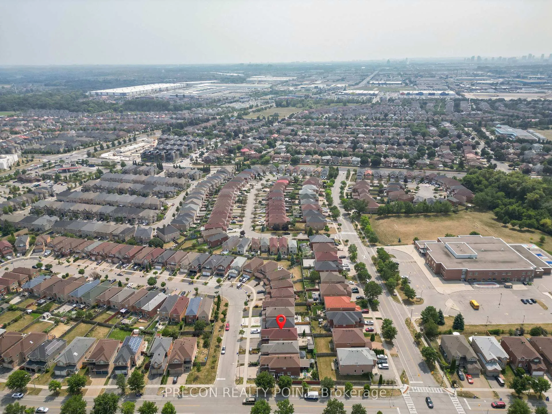 Photo 38 of 5 Connery Crescent, Markham, Middlefield — HOMEH