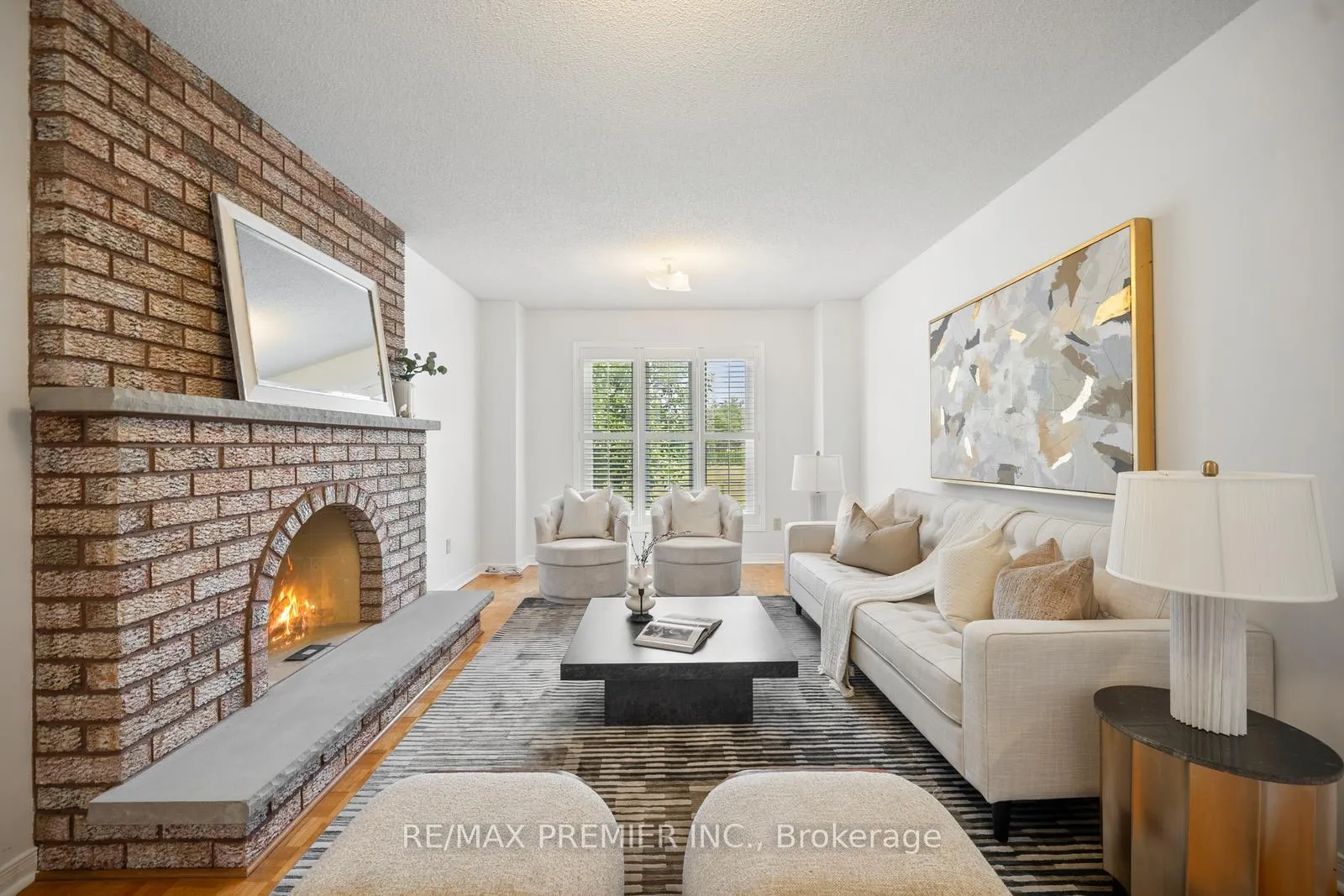 Photo 16 of 258 Mapes Avenue, Vaughan, West Woodbridge — HOMEH
