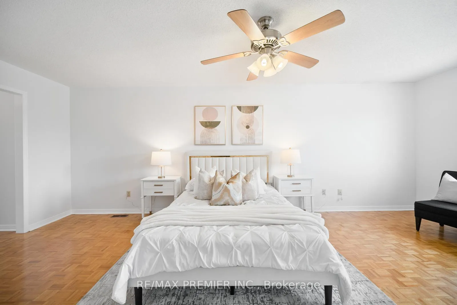 Photo 21 of 258 Mapes Avenue, Vaughan, West Woodbridge — HOMEH