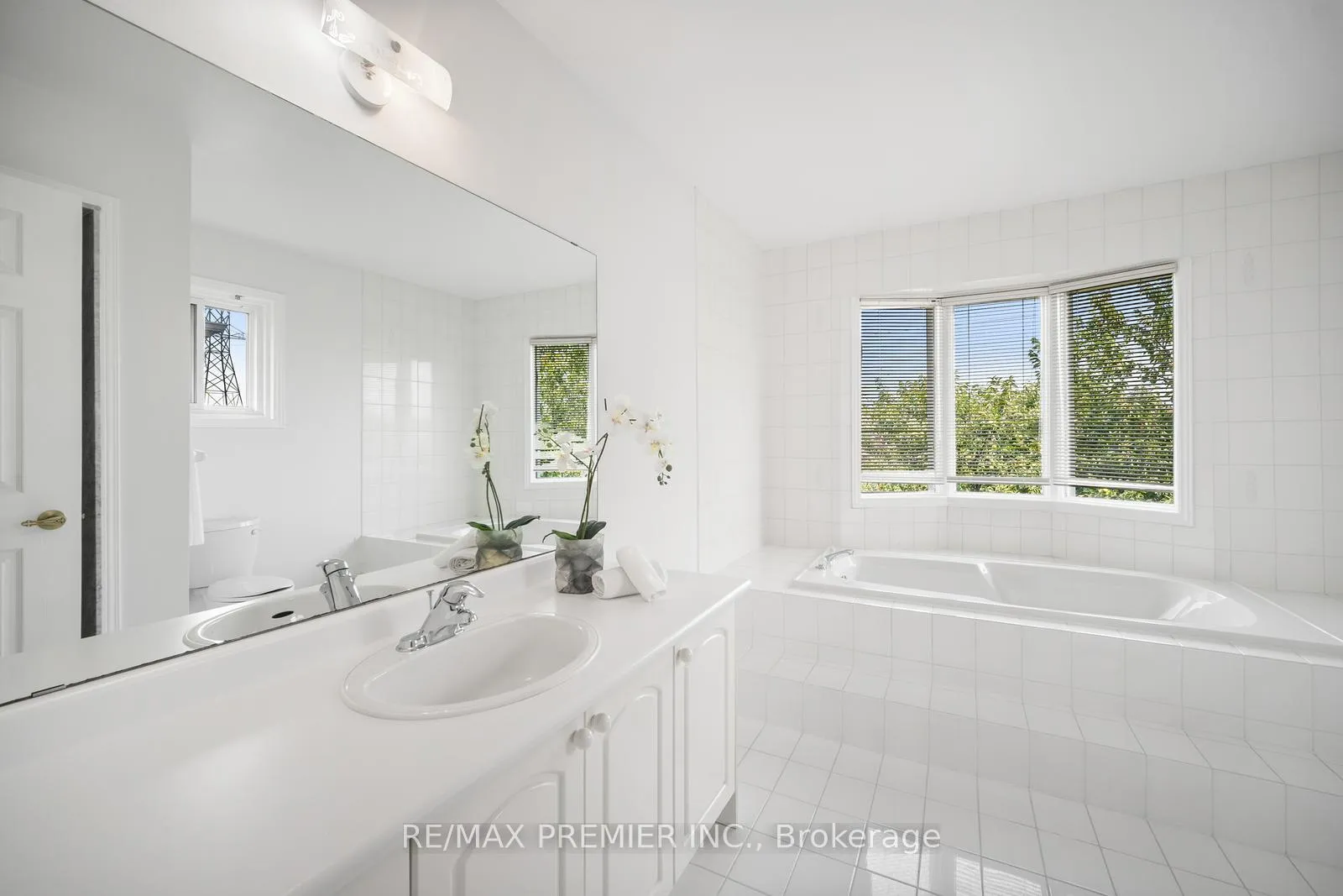 Photo 23 of 258 Mapes Avenue, Vaughan, West Woodbridge — HOMEH